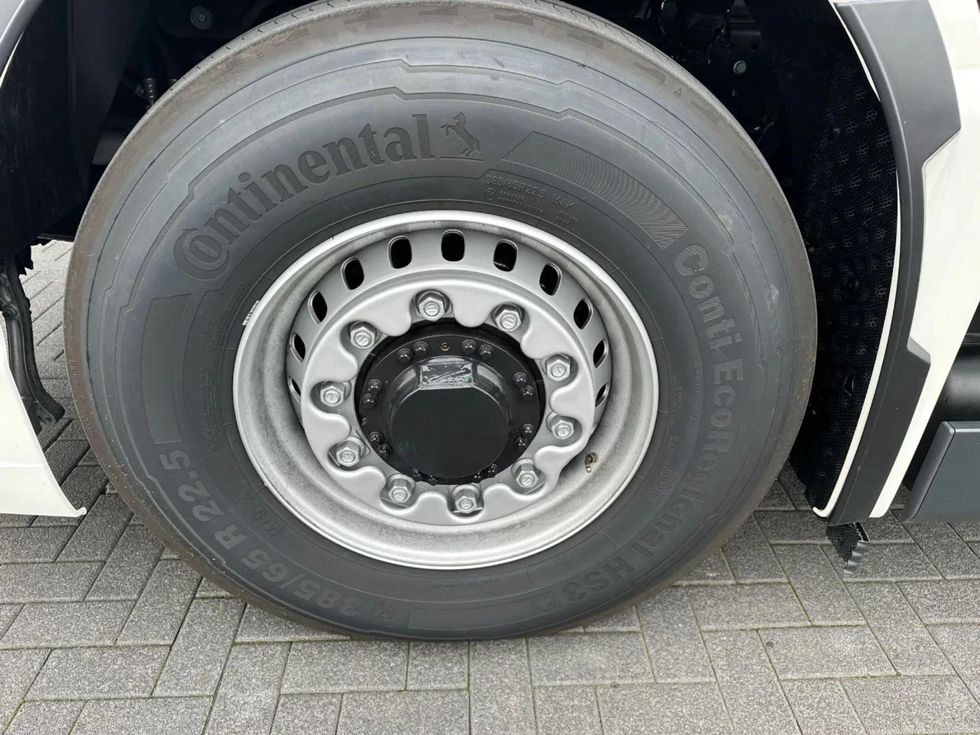 Foto 30 van MAN TGS 26.520 6X4H-4 BL NEW MODEL + MEILLER HAAKARMSYSTEEM + HMF 2320 K6-RCS KRAAN/KRAN/CRANE/GRUA