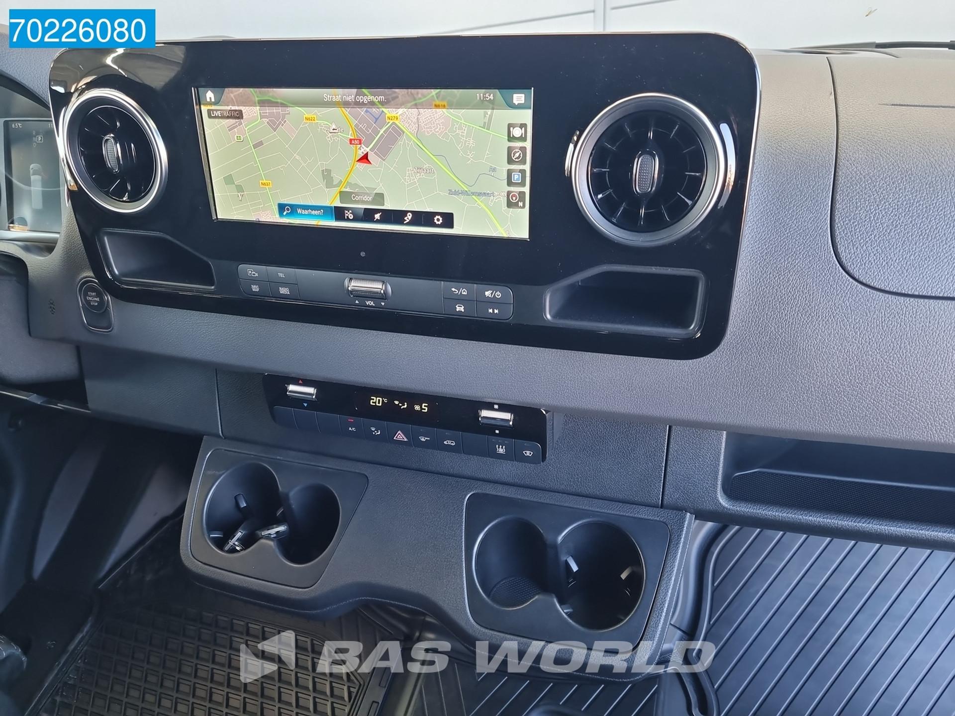 Foto 12 van Mercedes-Benz Sprinter 319 CDI Automaat L4H2 4x4 XXL 10.25''MBUX Navi ACC LED 360Camera Allrad 4WD AWD 16m3 Airco