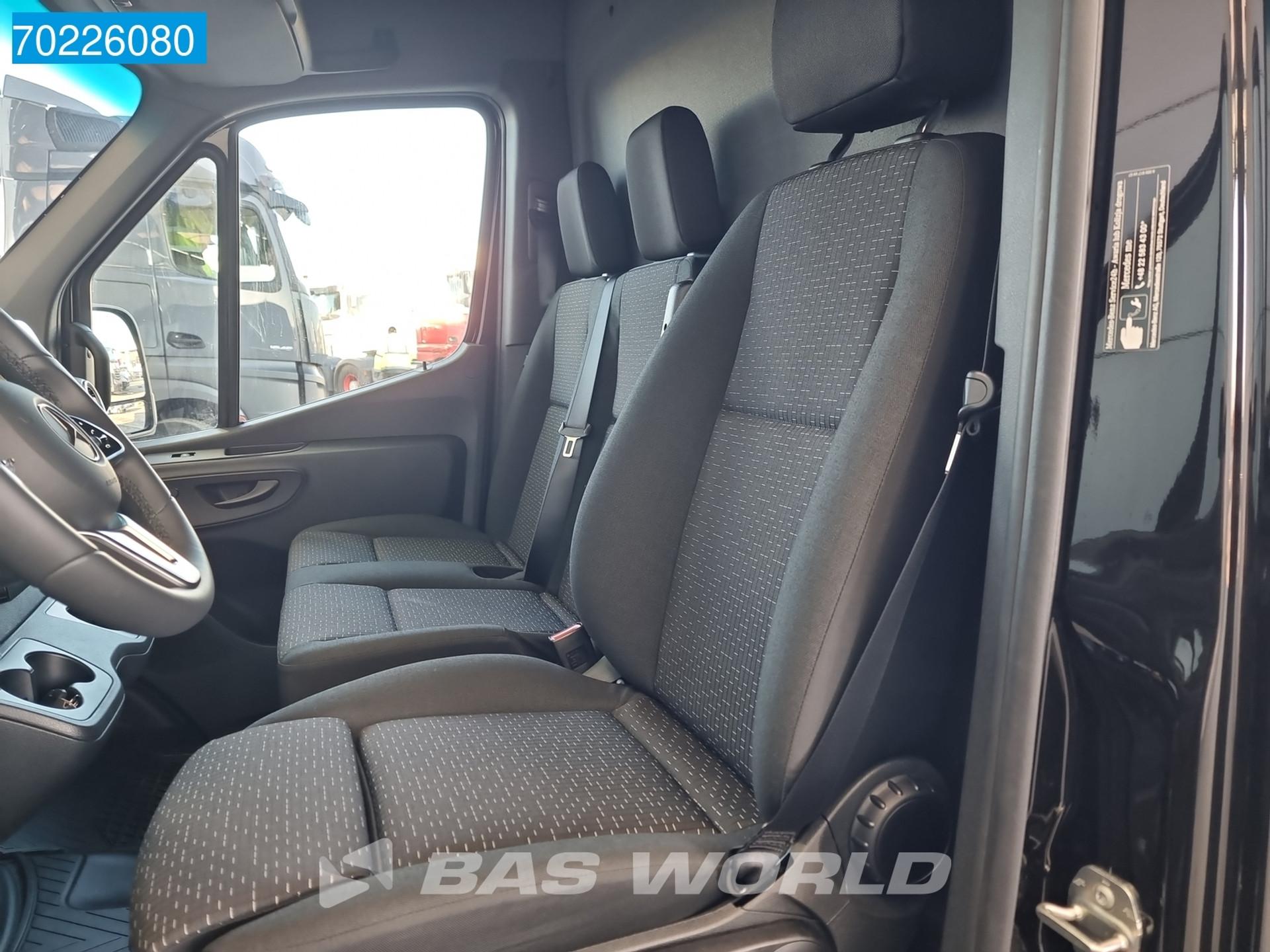Foto 14 van Mercedes-Benz Sprinter 319 CDI Automaat L4H2 4x4 XXL 10.25''MBUX Navi ACC LED 360Camera Allrad 4WD AWD 16m3 Airco