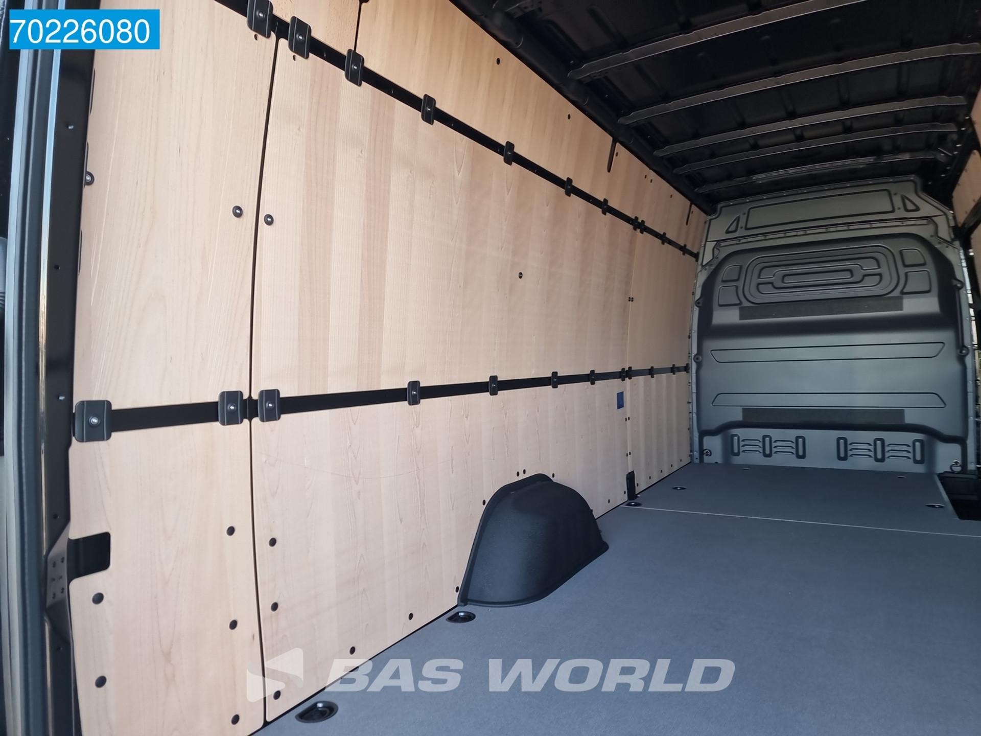 Foto 8 van Mercedes-Benz Sprinter 319 CDI Automaat L4H2 4x4 XXL 10.25''MBUX Navi ACC LED 360Camera Allrad 4WD AWD 16m3 Airco