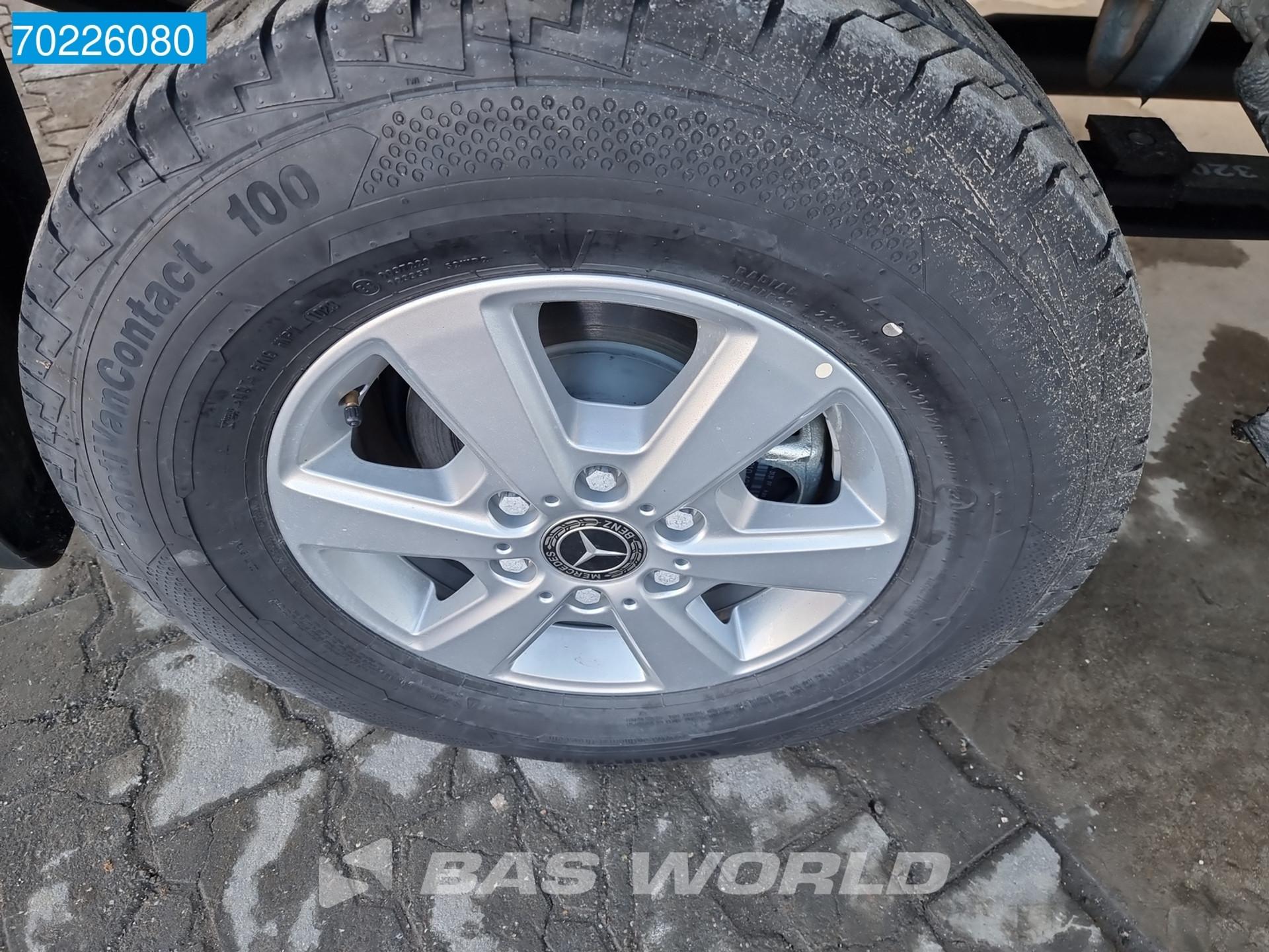 Foto 9 van Mercedes-Benz Sprinter 319 CDI Automaat L4H2 4x4 XXL 10.25''MBUX Navi ACC LED 360Camera Allrad 4WD AWD 16m3 Airco
