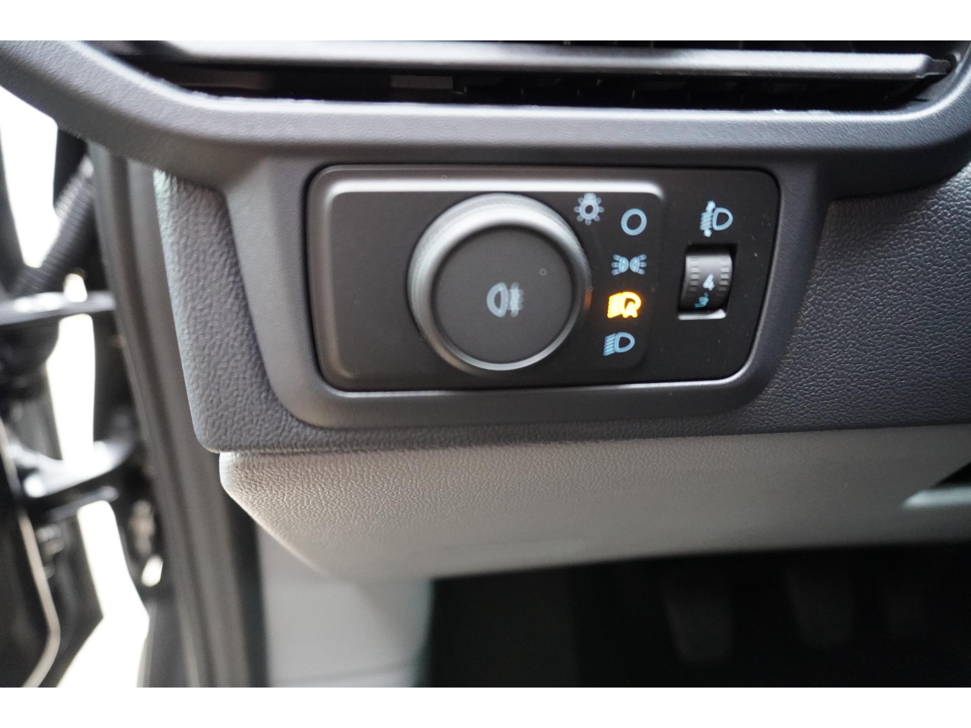 Foto 28 van Ford 320L 2.0 TDCI 136PK L2H1 Trend Achterklep Schuifdeur L / R