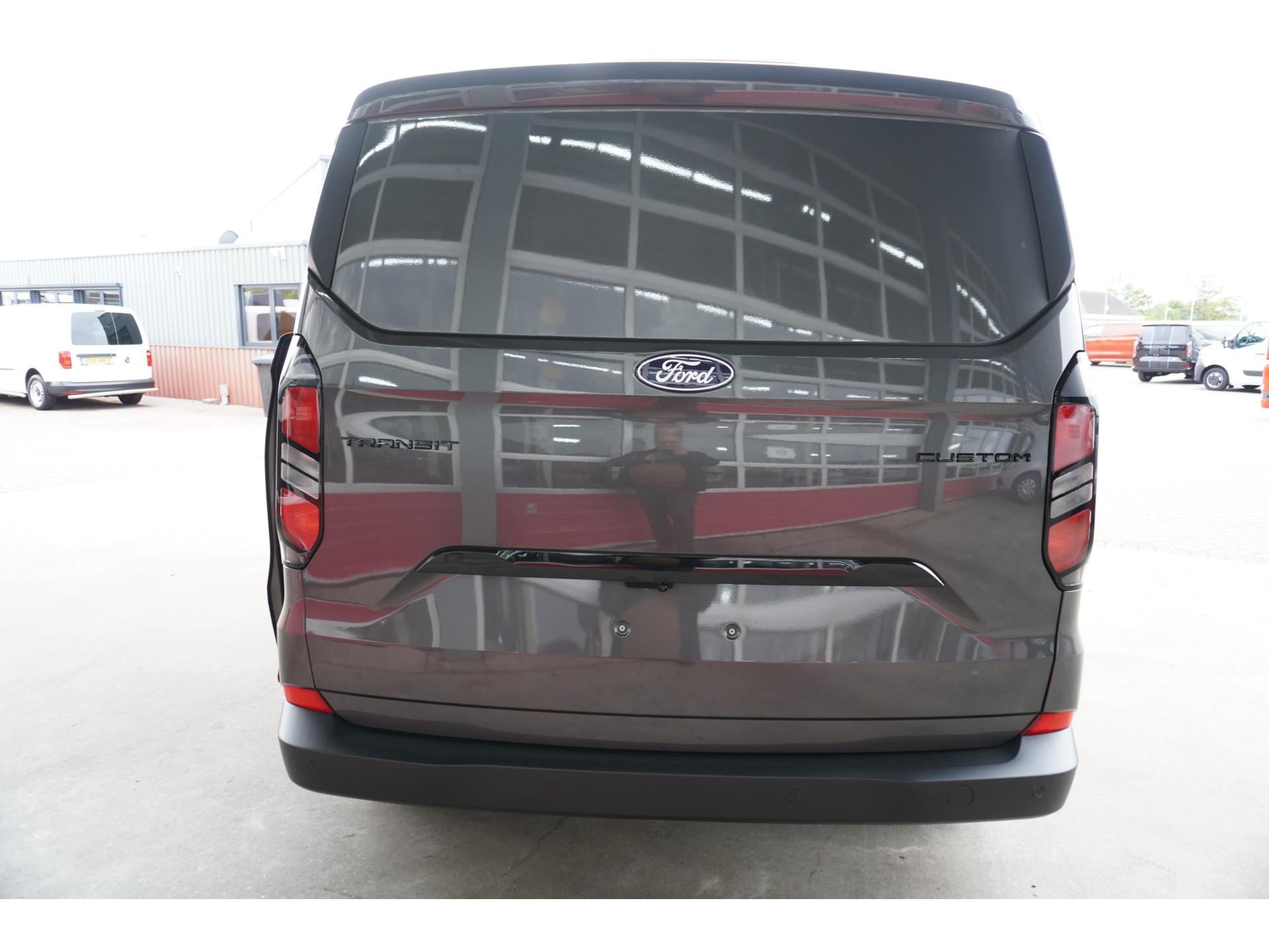 Foto 6 van Ford 320L 2.0 TDCI 136PK L2H1 Trend Achterklep Schuifdeur L / R