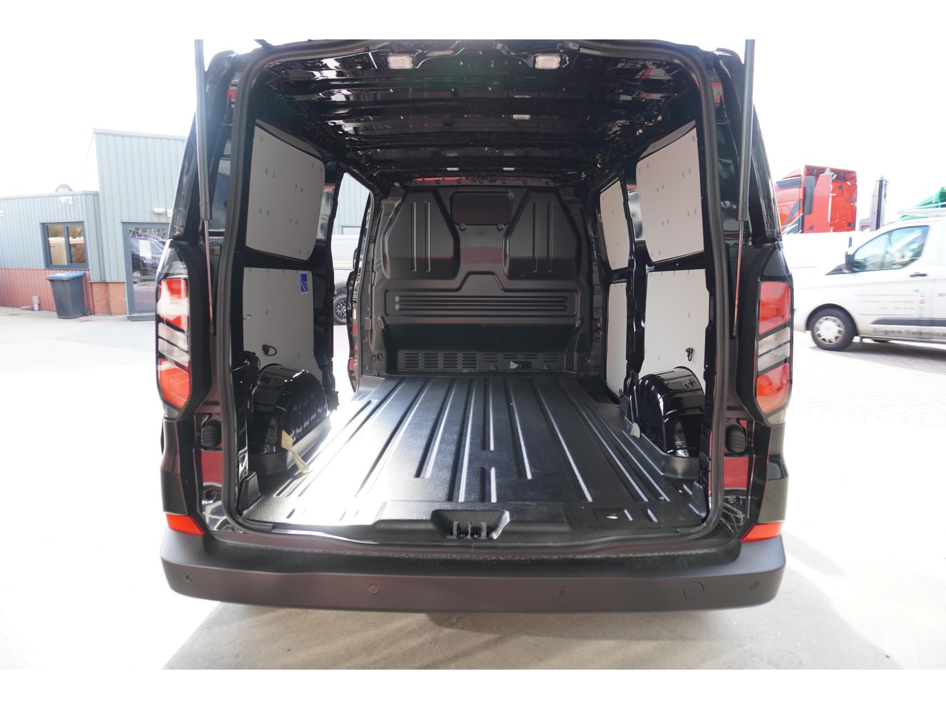 Foto 12 van Ford 320L 2.0 TDCI 136PK L2H1 Trend Achterklep Schuifdeur L / R