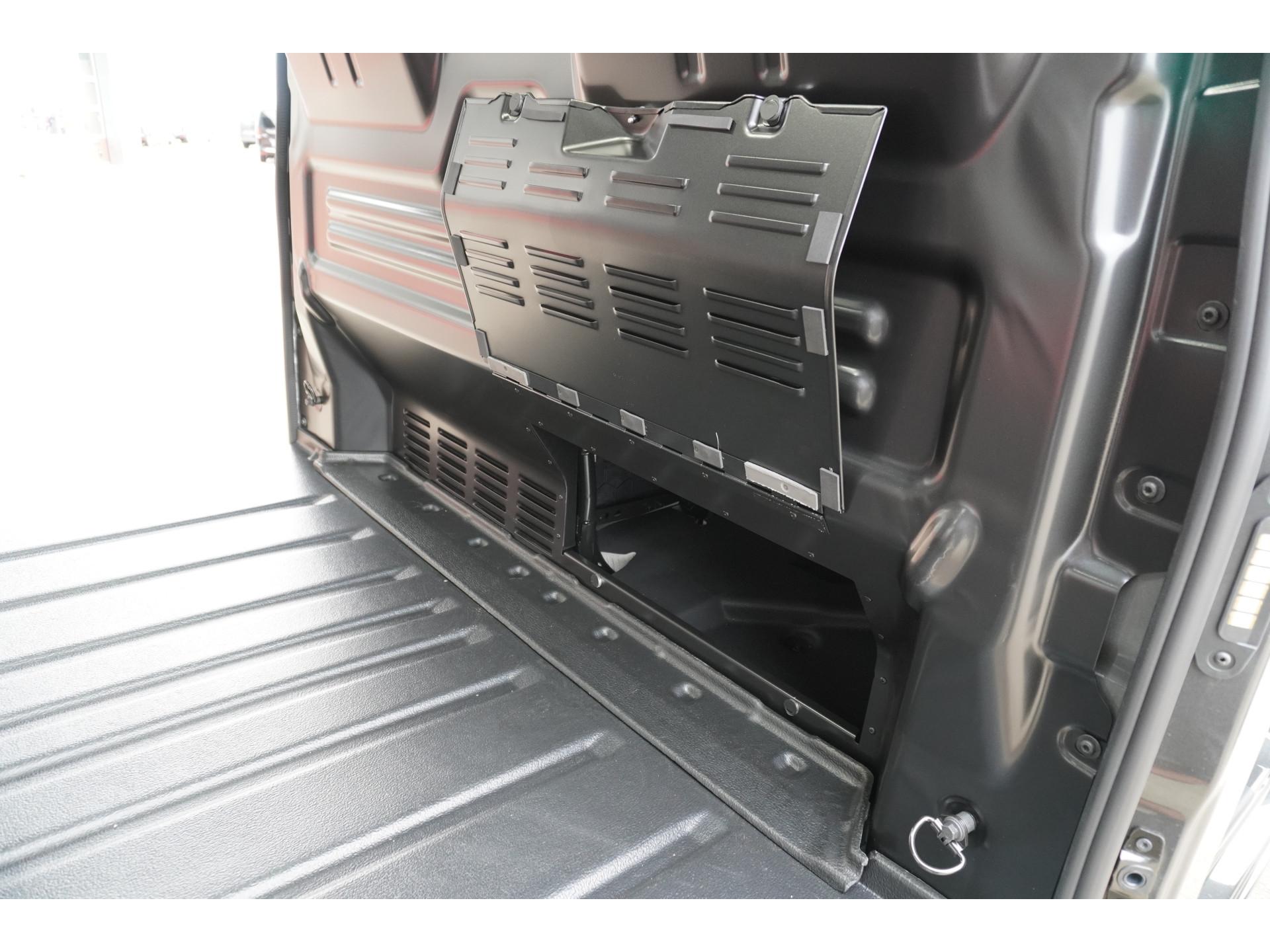 Foto 20 van Ford 320L 2.0 TDCI 136PK L2H1 Trend Achterklep Schuifdeur L / R