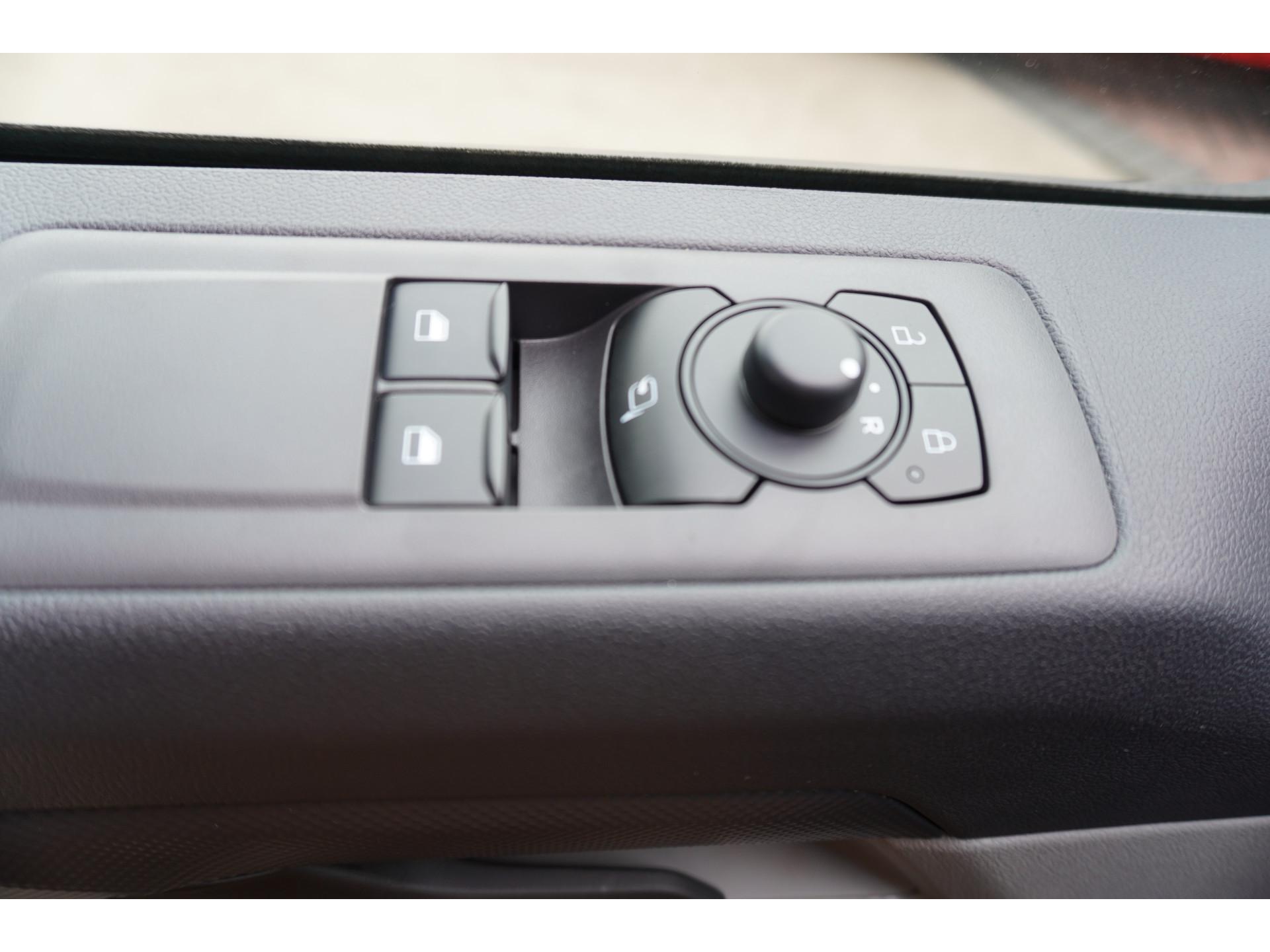 Foto 28 van Ford 320L 2.0 TDCI 136PK L2H1 Trend Achterklep Schuifdeur L / R