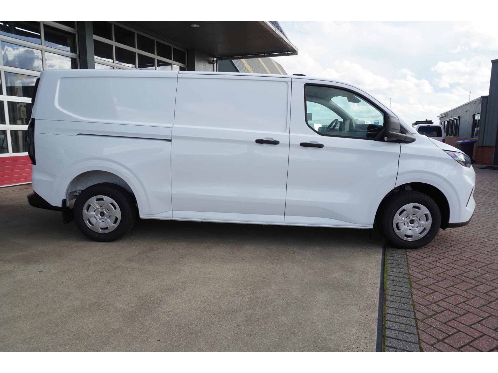 Foto 3 van Ford 320L 2.0 TDCI 136PK L2H1 Trend Achterklep Schuifdeur L / R