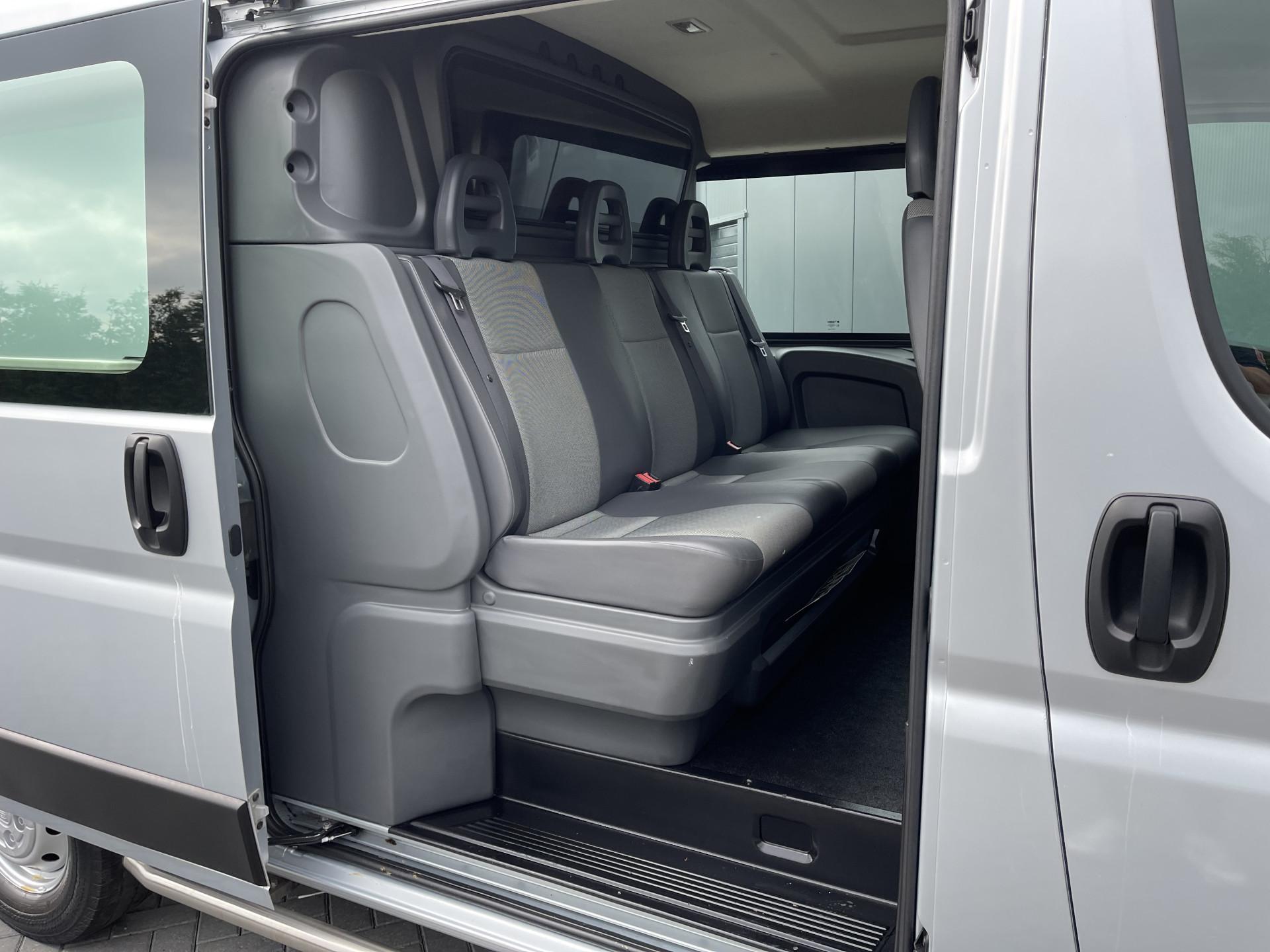 Foto 5 van Fiat 2.3 MultiJet 131 PK / L2H1 / DUBBELE CABINE / TREKHAAK / AIRCO / CAMERA / DUBBEL CABINE