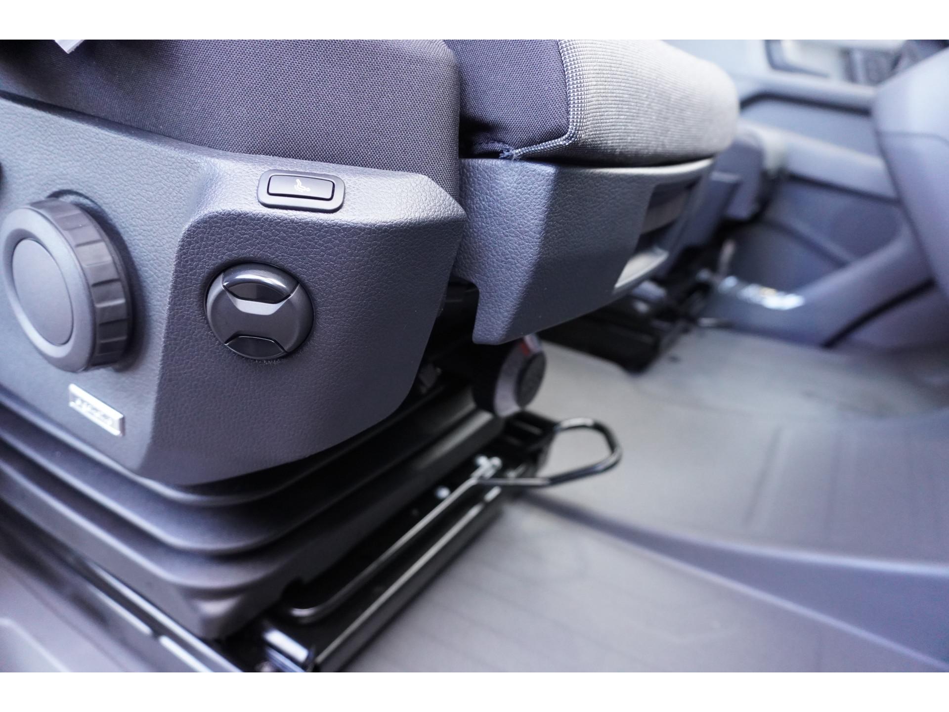 Foto 14 van Volkswagen Crafter 35 2.0 TDI 177PK L3H2 Automaat