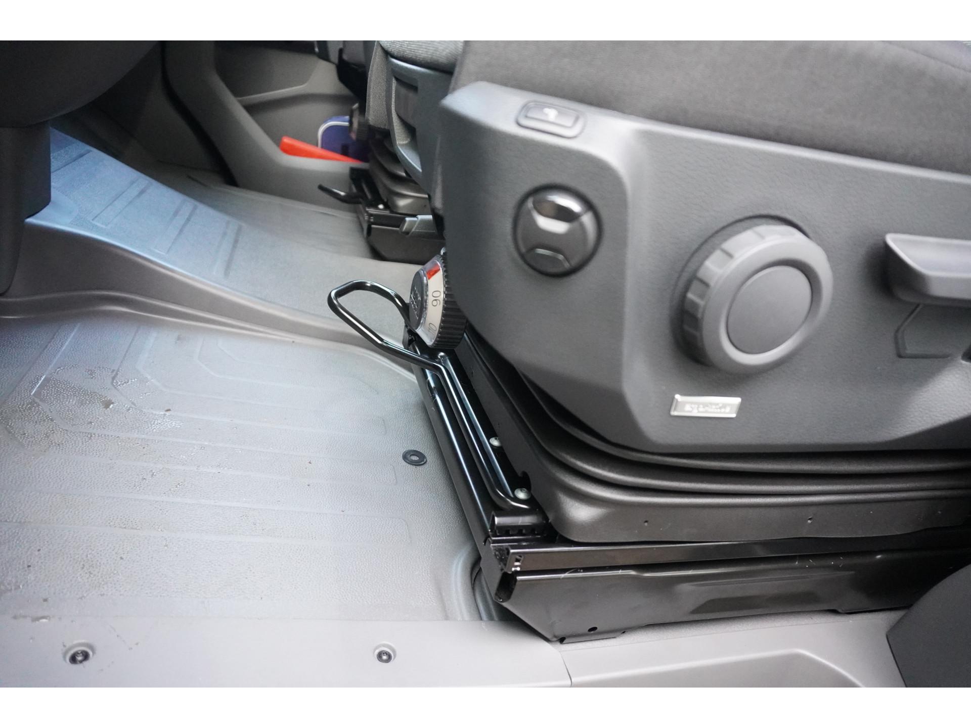 Foto 15 van Volkswagen Crafter 35 2.0 TDI 177PK L3H2 Automaat