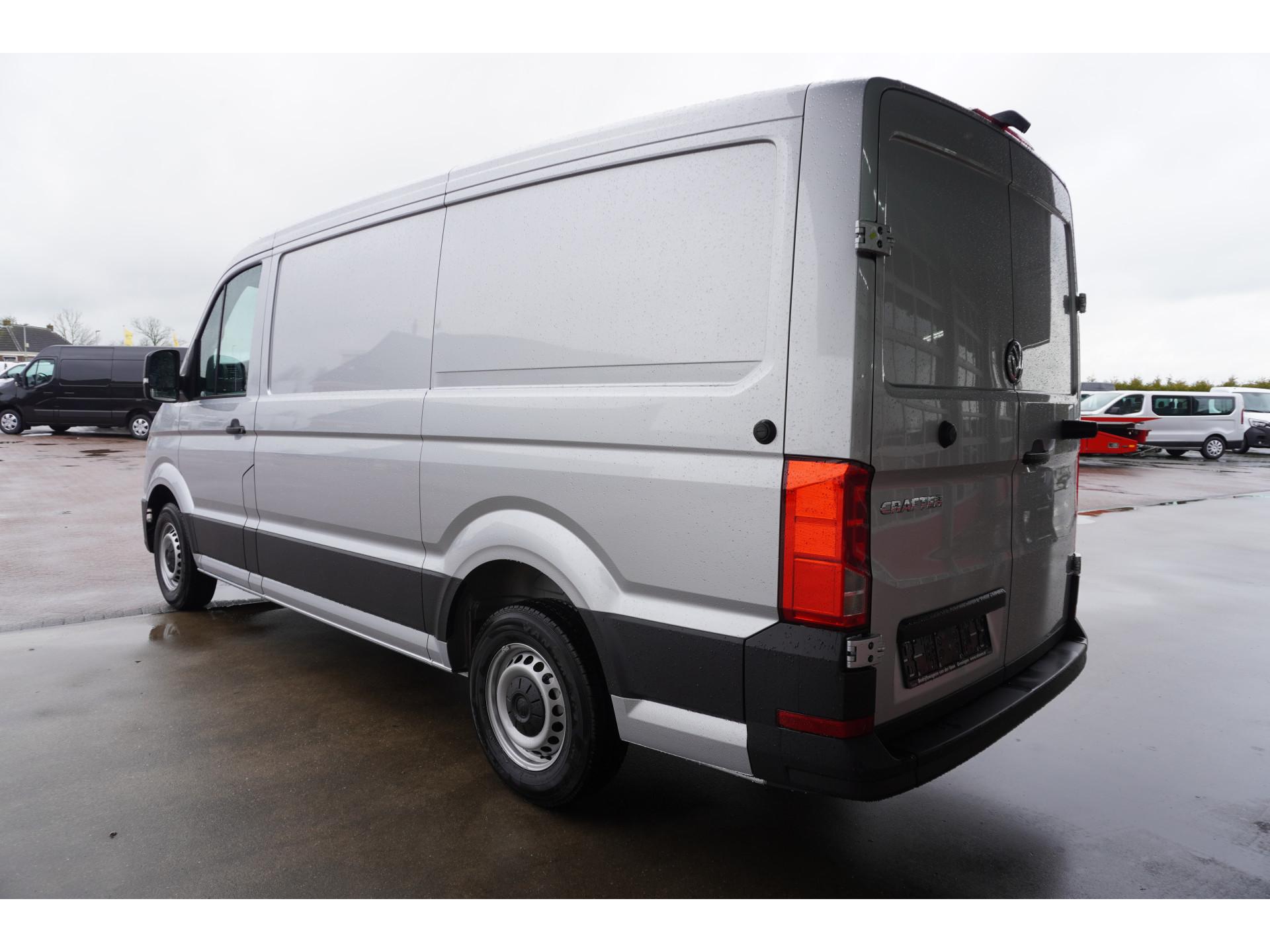 Foto 6 van Volkswagen Crafter 35 2.0 TDI 177PK L3H2 Automaat