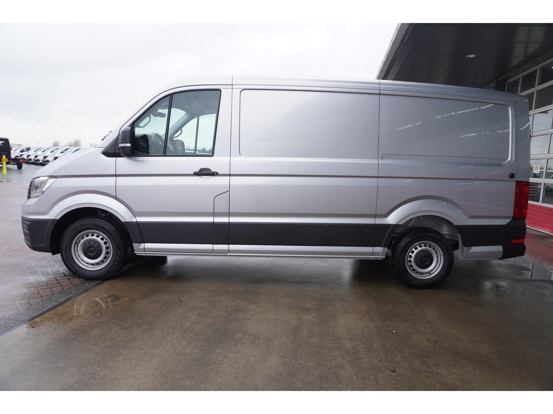 Foto 7 van Volkswagen Crafter 35 2.0 TDI 177PK L3H2 Automaat