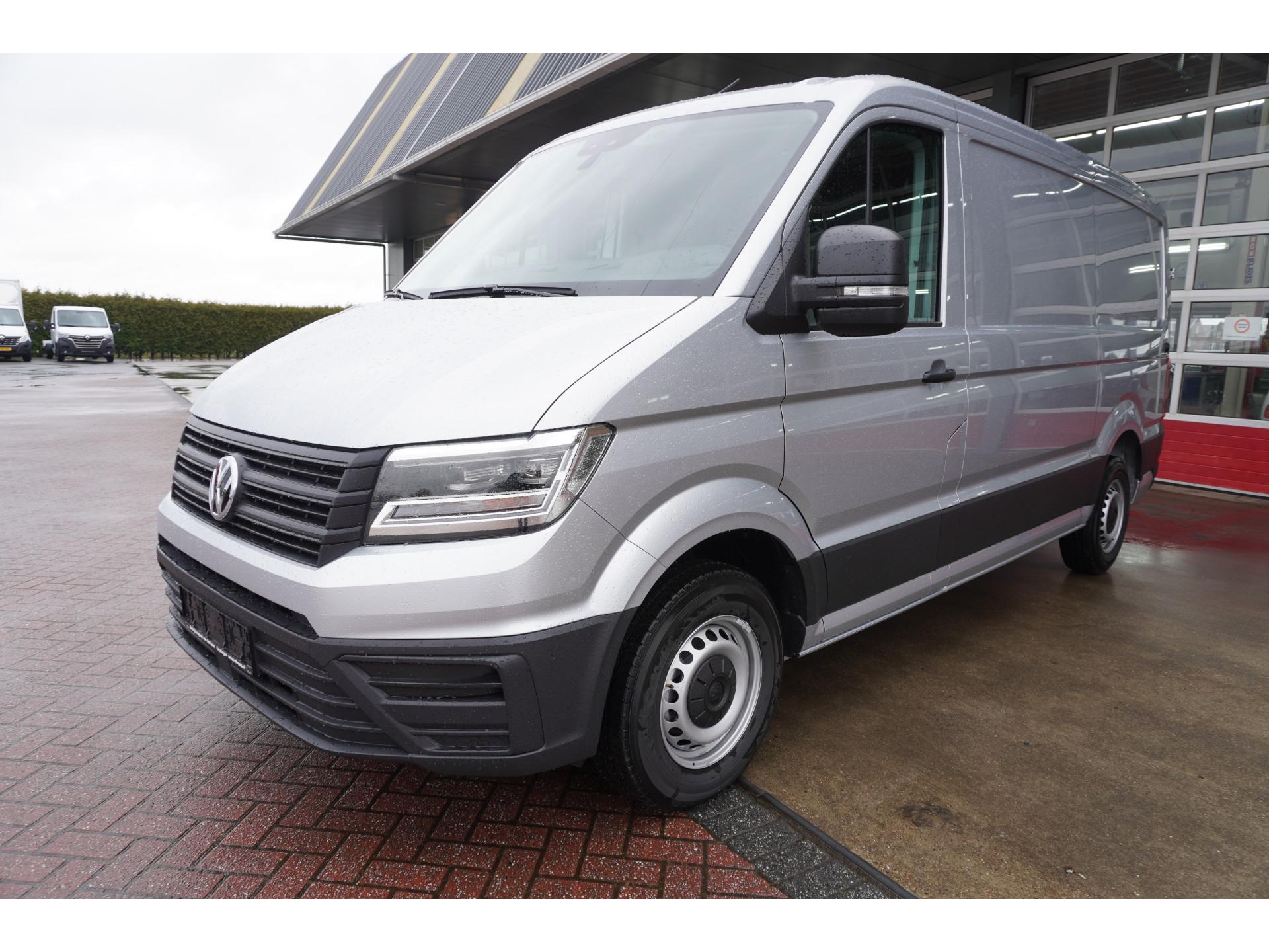 Foto 9 van Volkswagen Crafter 35 2.0 TDI 177PK L3H2 Automaat