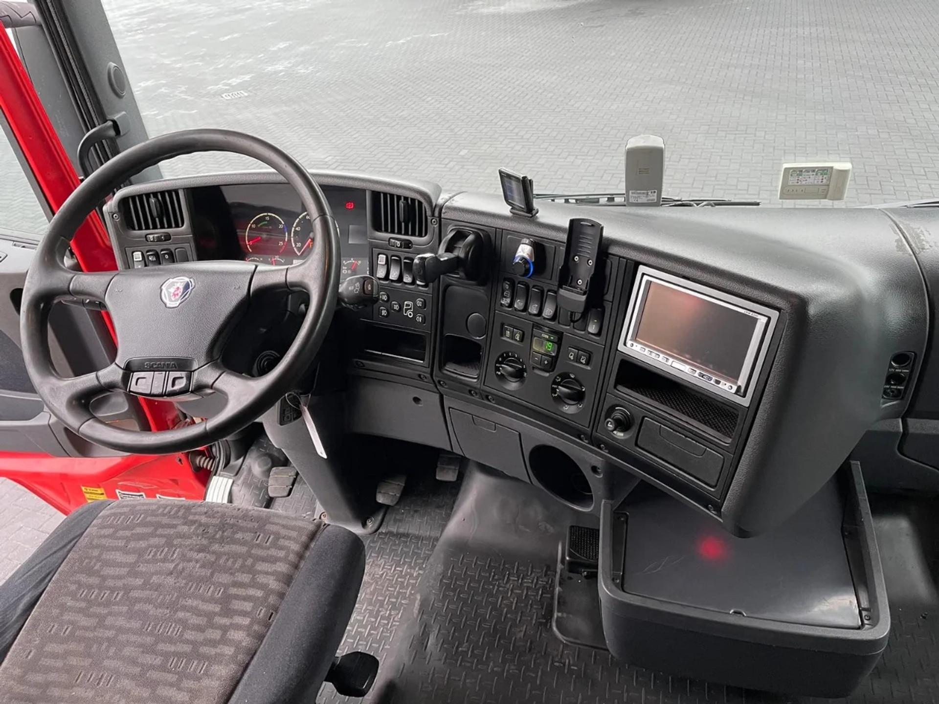 Foto 17 van Scania R620 V8, RETARDER, FULL AIR, OPTICRUISE, HYDRAULIC.