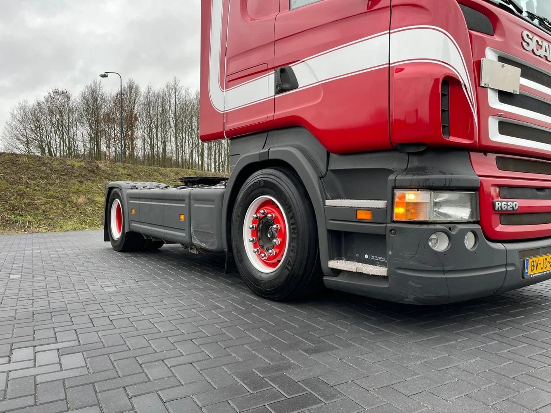 Foto 5 van Scania R620 V8, RETARDER, FULL AIR, OPTICRUISE, HYDRAULIC.