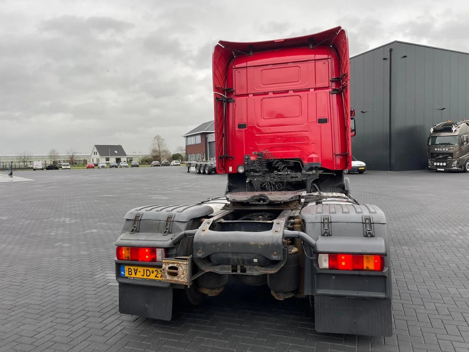 Foto 8 van Scania R620 V8, RETARDER, FULL AIR, OPTICRUISE, HYDRAULIC.