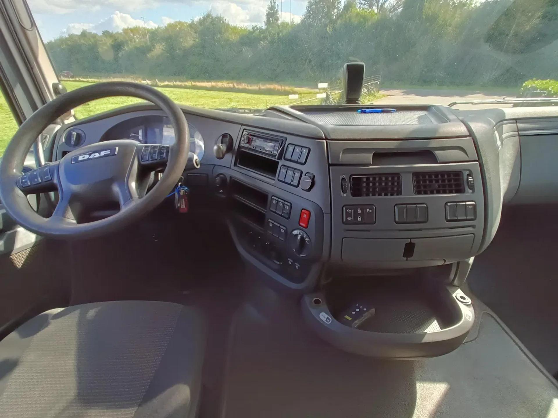 Foto 13 van DAF WISSELLAADBAK SYSTEEM - OOK IDEAAL OM OPRIJ AUTO TE MAKEN - 655000KM