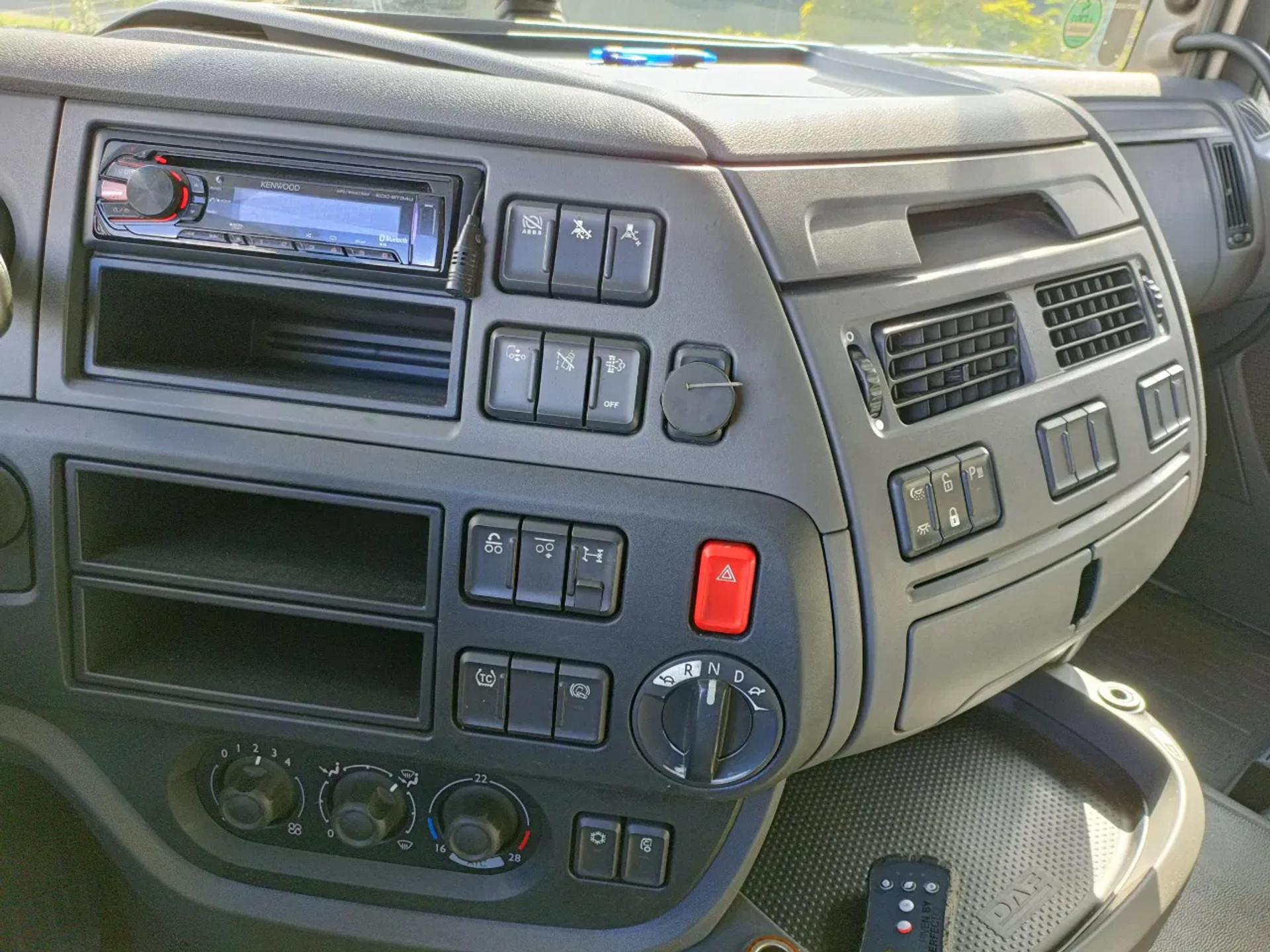 Foto 14 van DAF WISSELLAADBAK SYSTEEM - OOK IDEAAL OM OPRIJ AUTO TE MAKEN - 655000KM