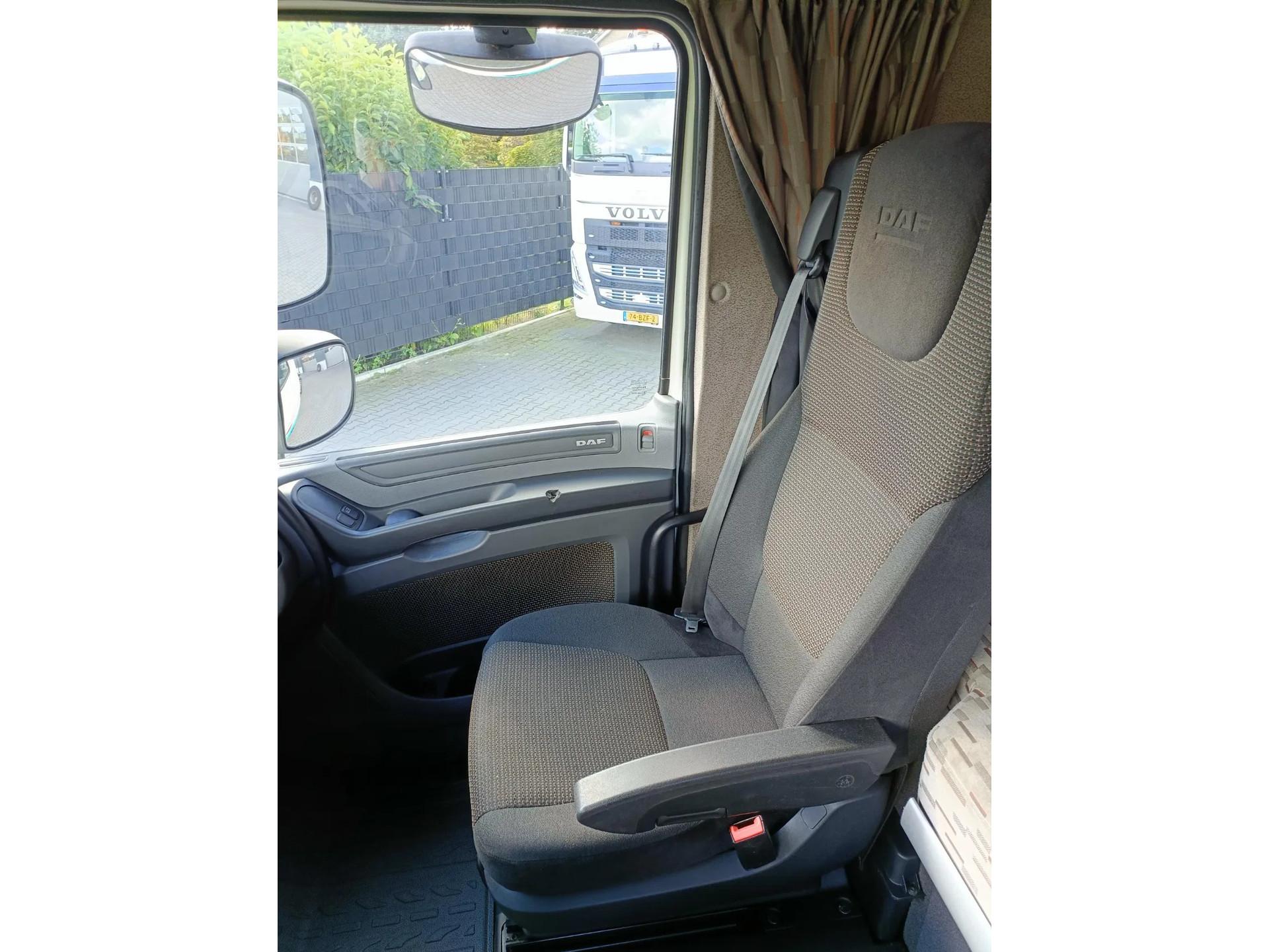 Foto 16 van DAF WISSELLAADBAK SYSTEEM - OOK IDEAAL OM OPRIJ AUTO TE MAKEN - 655000KM