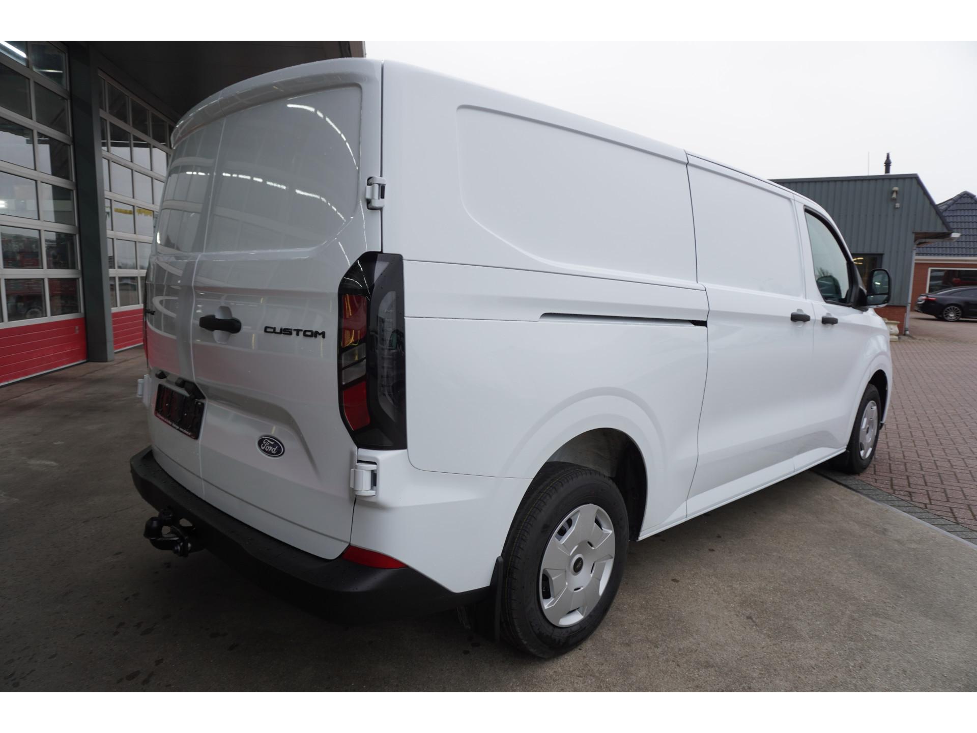 Foto 4 van Ford Transit Custom 320L 2.0 TDCI 136PK L2H1 Trend NIEUW MODEL 2024