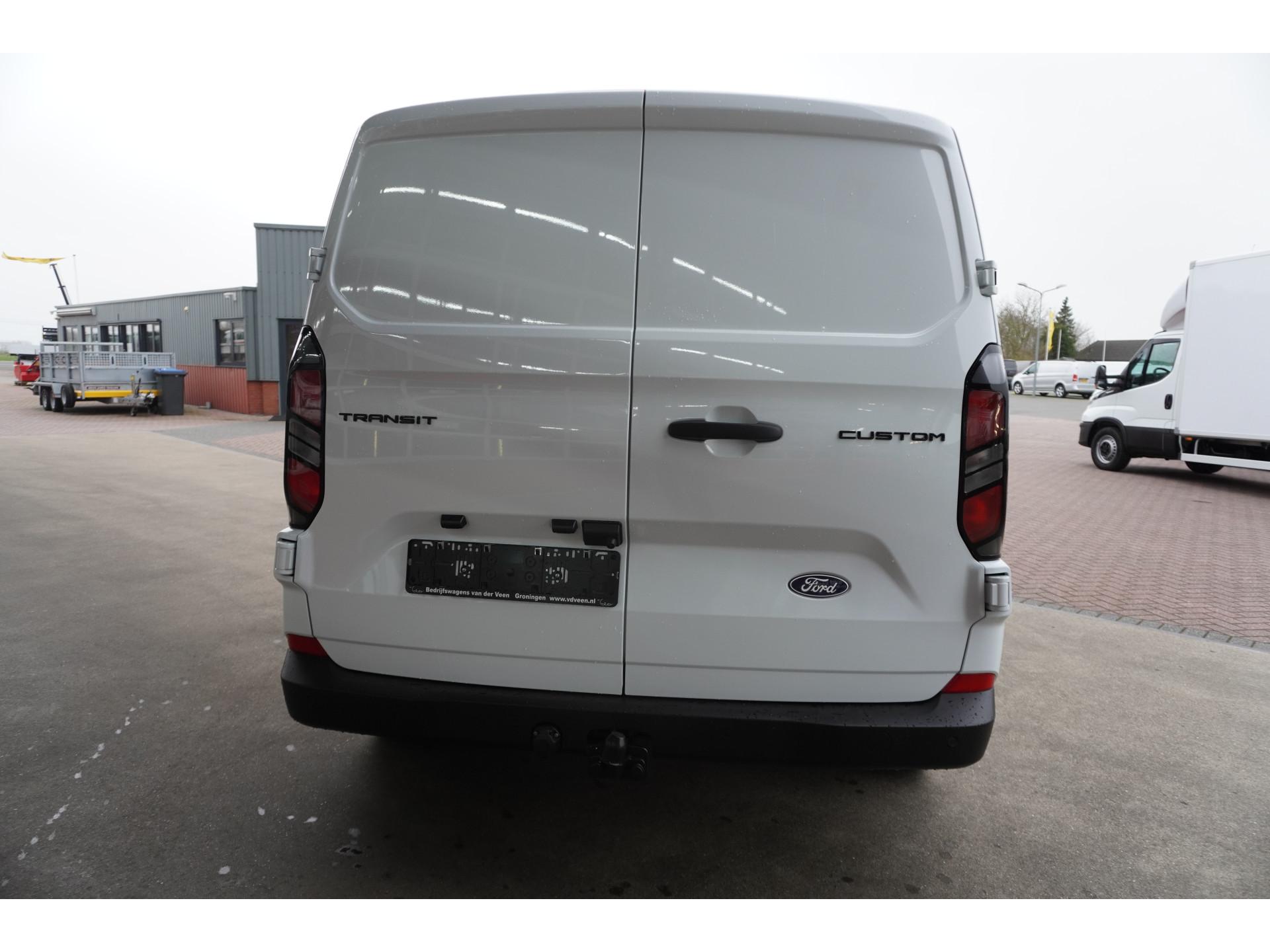 Foto 5 van Ford Transit Custom 320L 2.0 TDCI 136PK L2H1 Trend NIEUW MODEL 2024