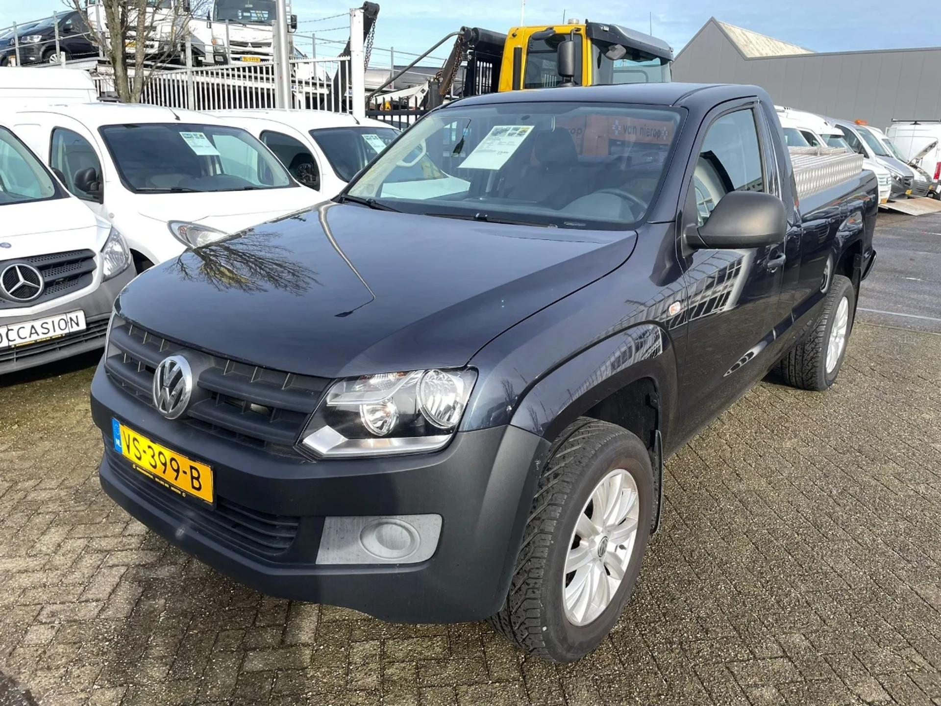 Foto 2 van Volkswagen Amarok 2.0TDI Bleumotion Automaat Airco Navi 180PK 3000KG Trekhaak