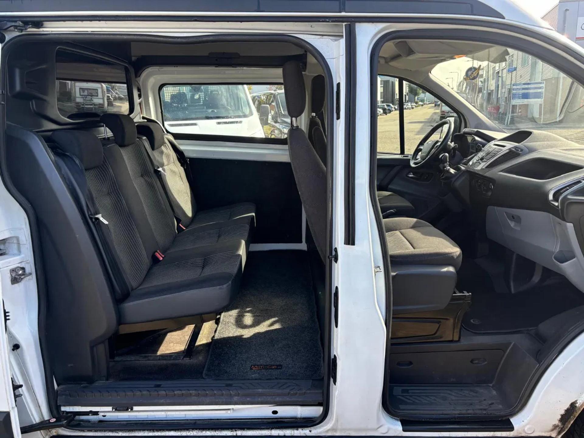 Foto 7 van Ford 2.2TDCI L2H2 Airco Cruisecontrol Trekhaak