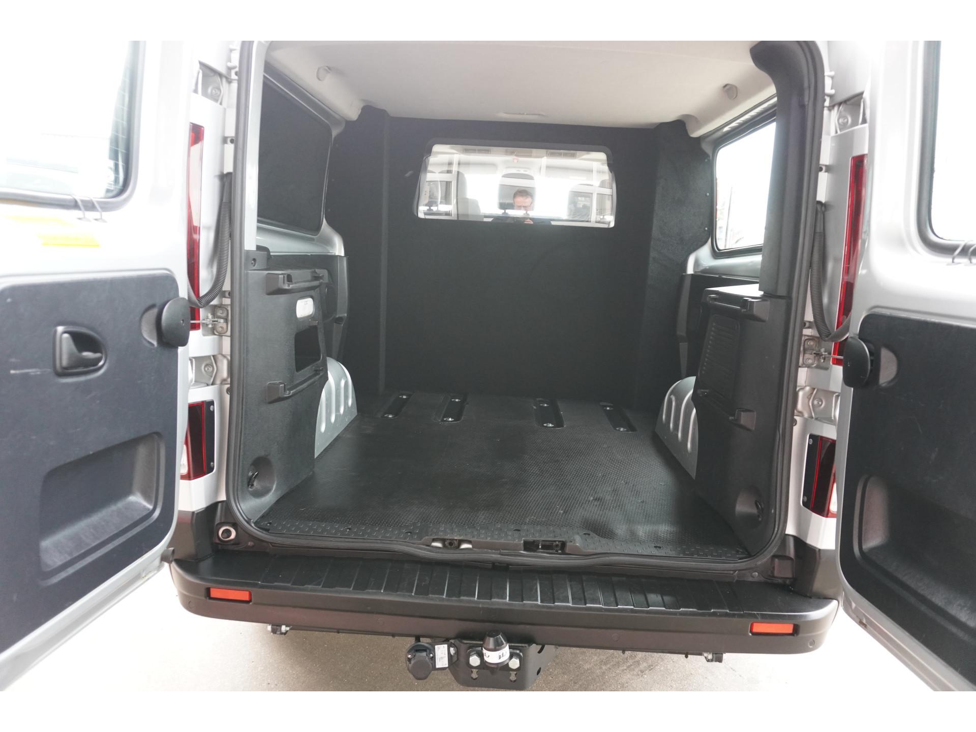 Foto 11 van Renault Trafic dCi T29 L2H1 Dubbel Cabine Comfort