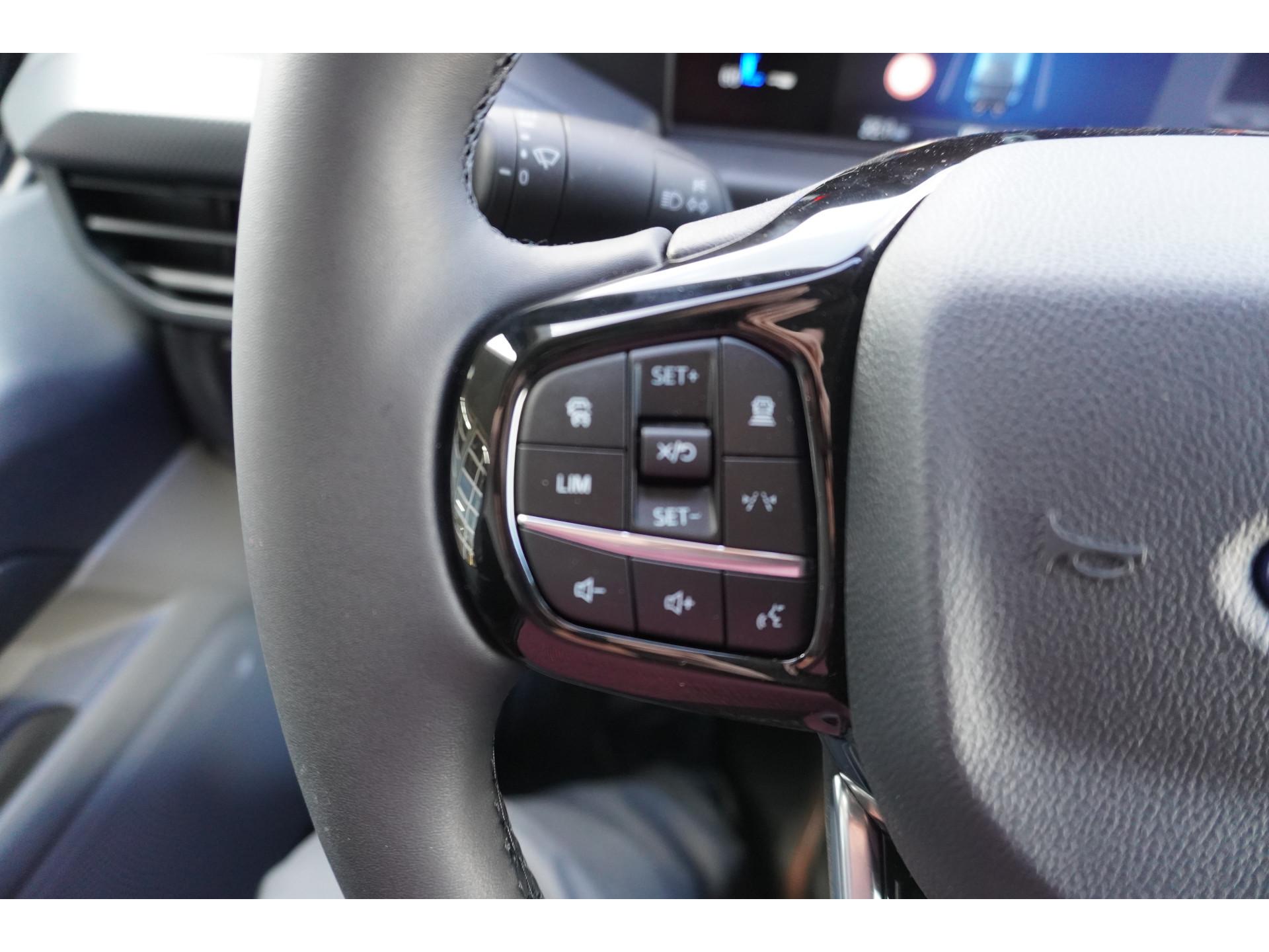 Foto 18 van Ford 320L 2.0 TDCI 170PK L2H1 Trend Automaat