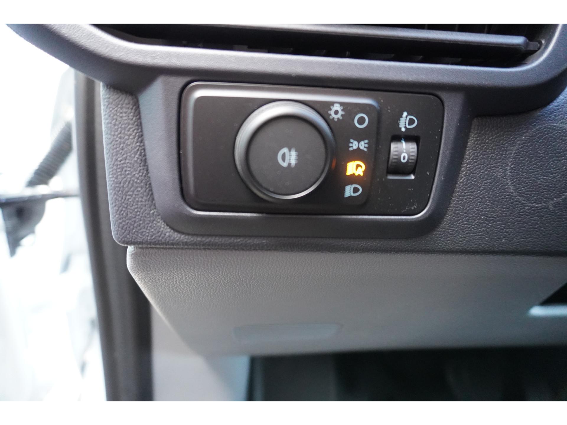 Foto 21 van Ford 320L 2.0 TDCI 170PK L2H1 Trend Automaat