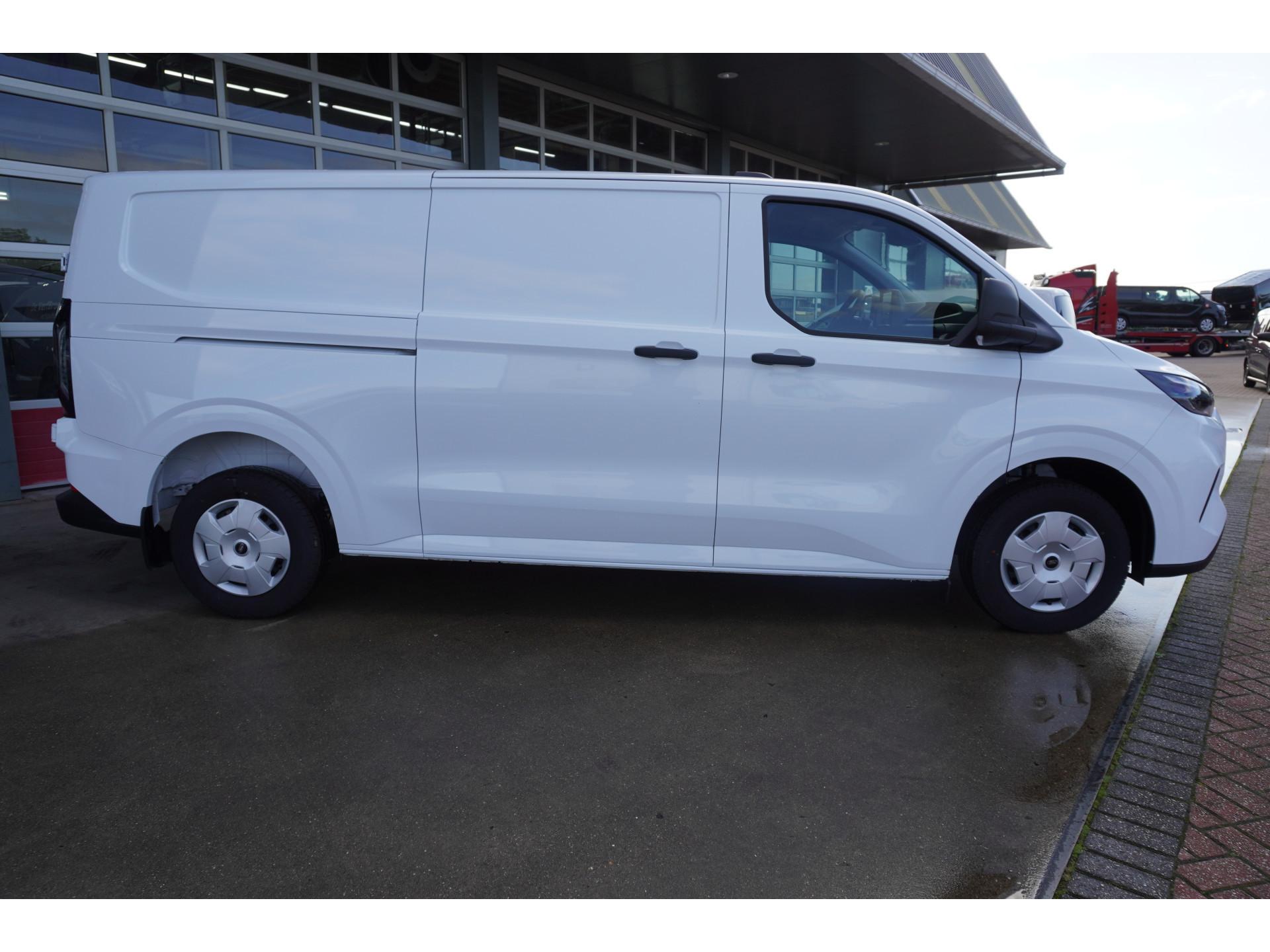 Foto 3 van Ford 320L 2.0 TDCI 170PK L2H1 Trend Automaat