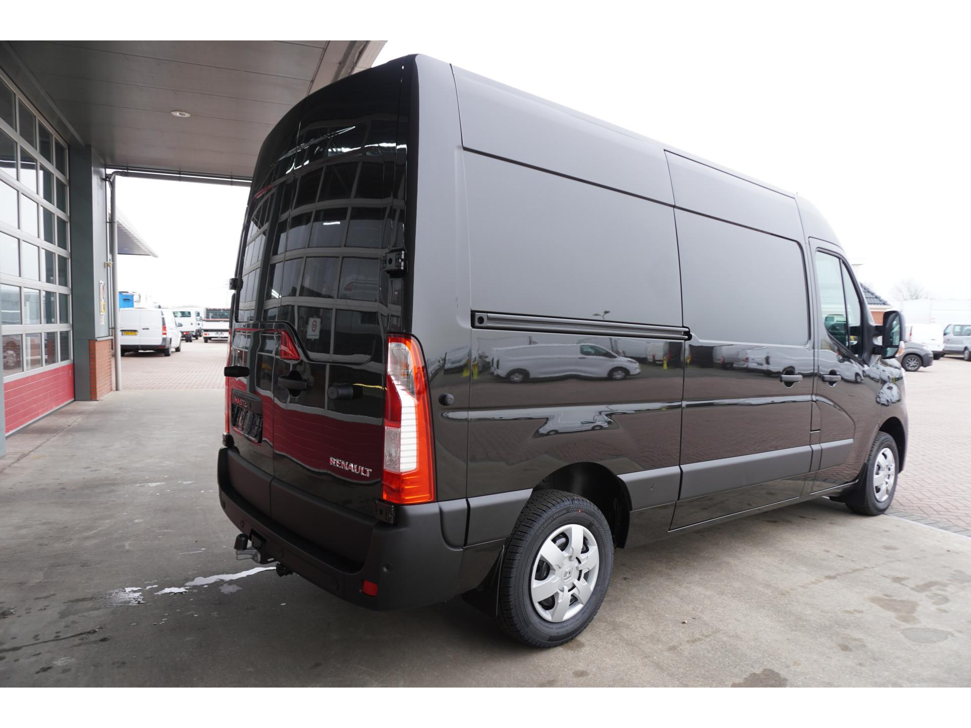 Foto 2 van Renault Master T35 2.3 dCi 180PK L2H2 Energy Work Edition Schuifdeur links en rechts