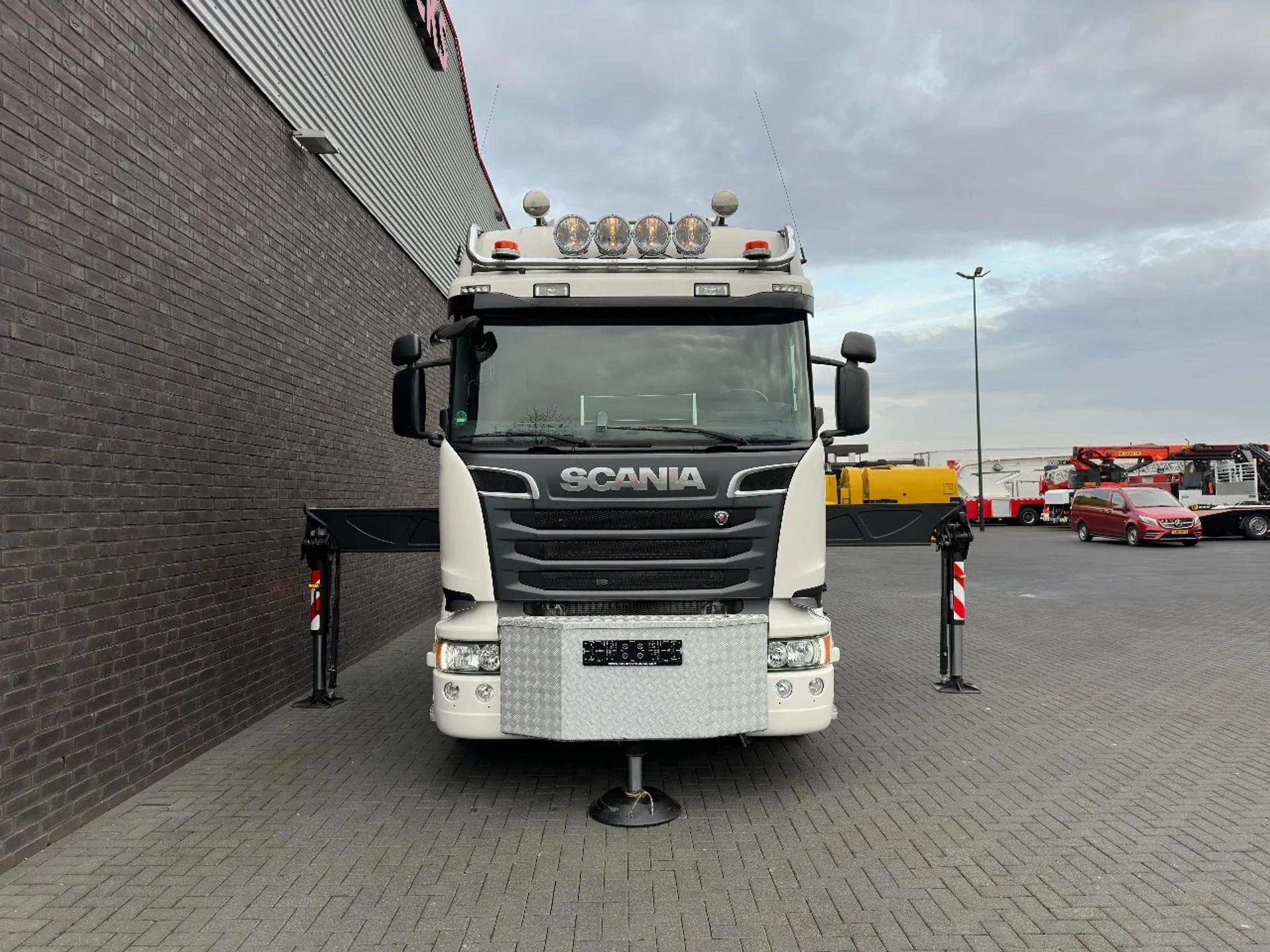 Foto 20 van Scania R520 V8 8X4 TREKKER-BAKWAGEN COMBI + PALFINGER PK 92002-SH G + JIB PJ 125 E KRAAN/KRAN/CRANE/GRUA