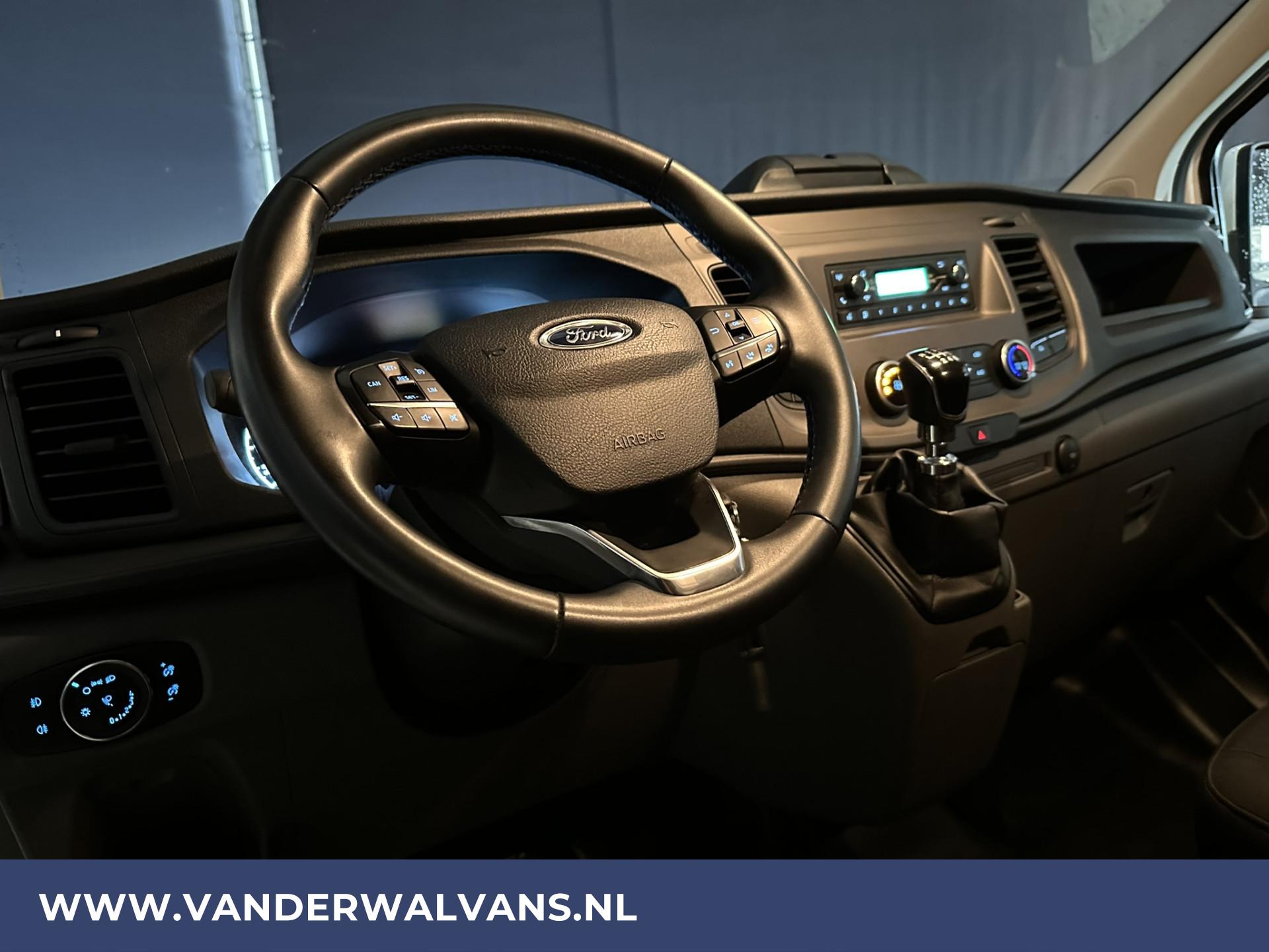 Foto 14 van Ford Transit Custom 2.0 TDCI L2H1 Euro6 Airco | Cruisecontrol | LED | Parkeersensoren