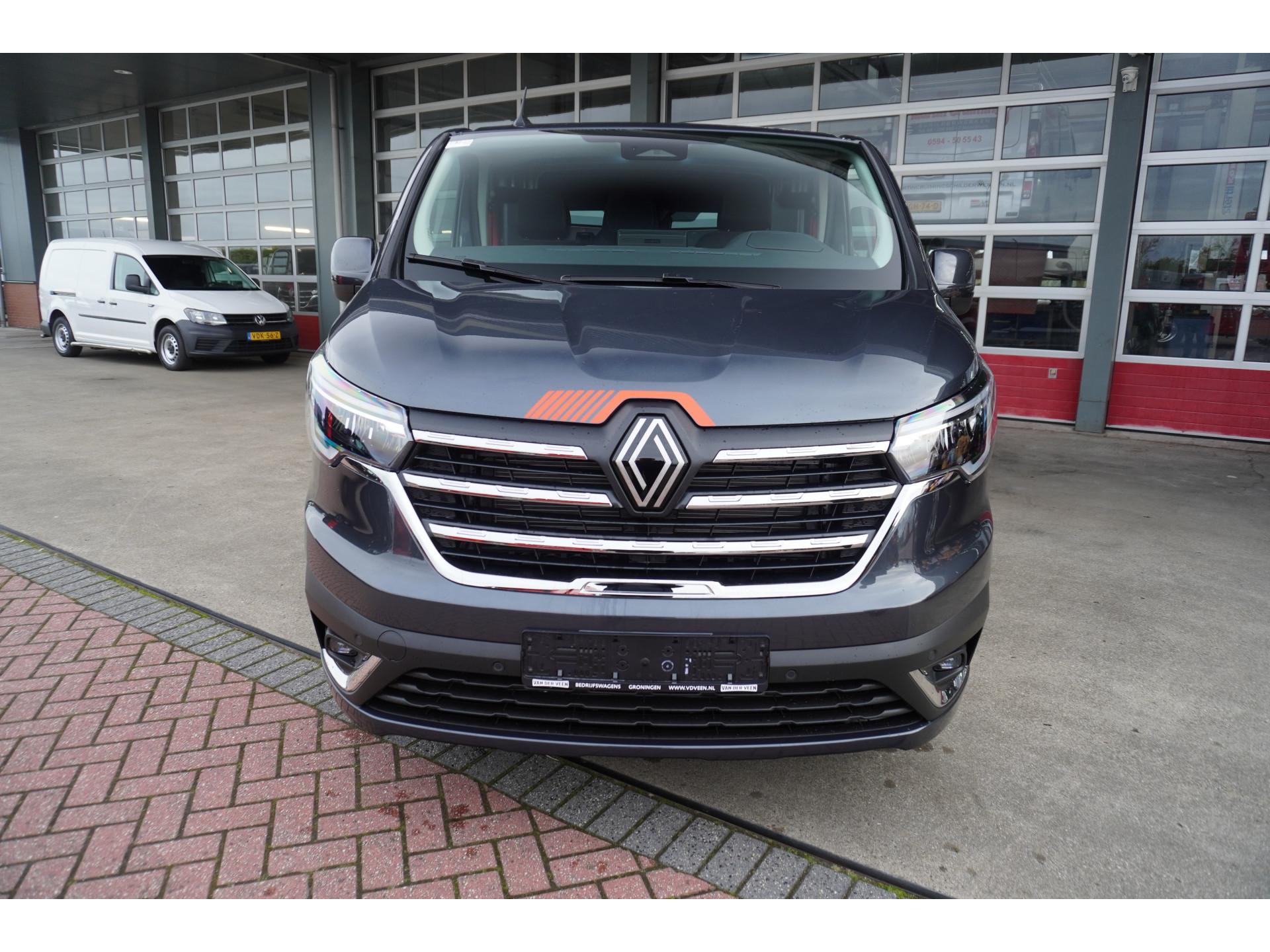 Foto 11 van Renault 2.0 Blue dCi 170pk T30 L2H1 Red Edition Exclusive Automaat Schuifdeur L / R
