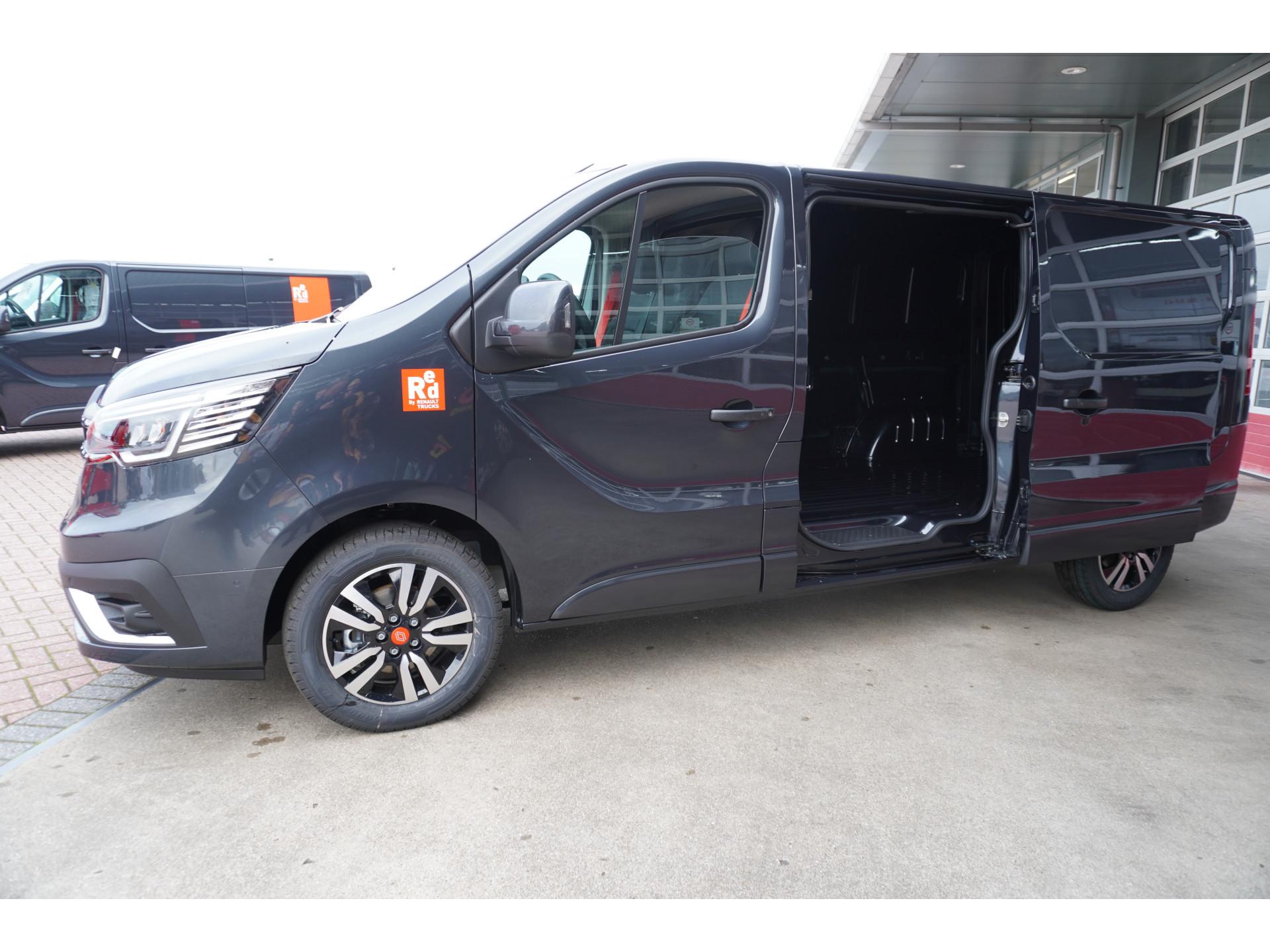 Foto 9 van Renault 2.0 Blue dCi 170pk T30 L2H1 Red Edition Exclusive Automaat Schuifdeur L / R
