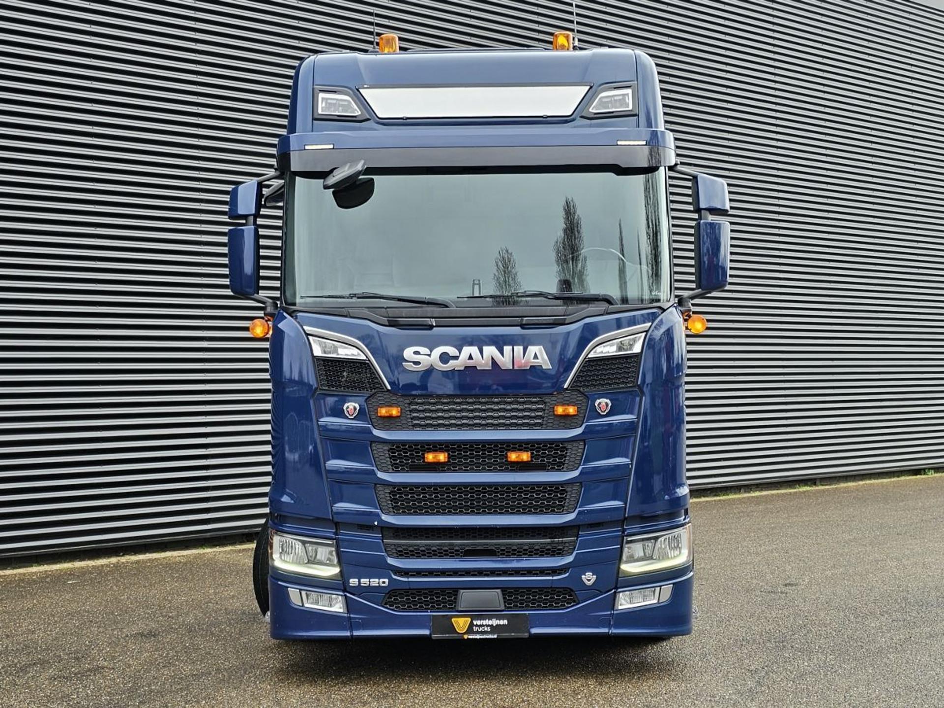 Foto 2 van Scania S520 V8 6x2/4 / PUSHER / 104 cm / RETARDER