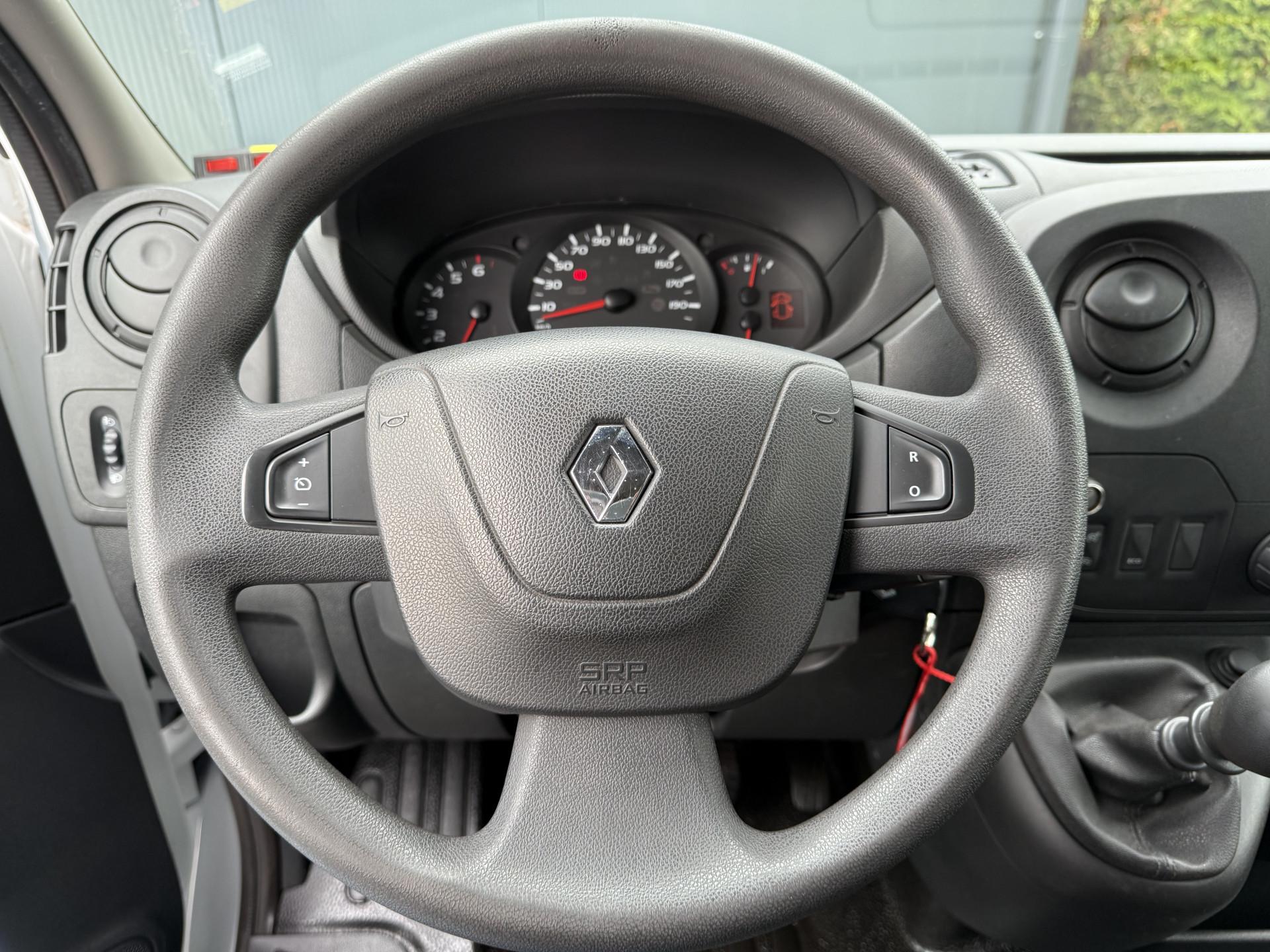 Foto 10 van Renault 2.3 DCI 131 PK L3 MAXI / PICK UP / UNIEK 22.842 KM !! / DUBBELE CABINE / EXTRA LANG / DUBBEL LUCHT / IMPERIAAL / TREKHAAK