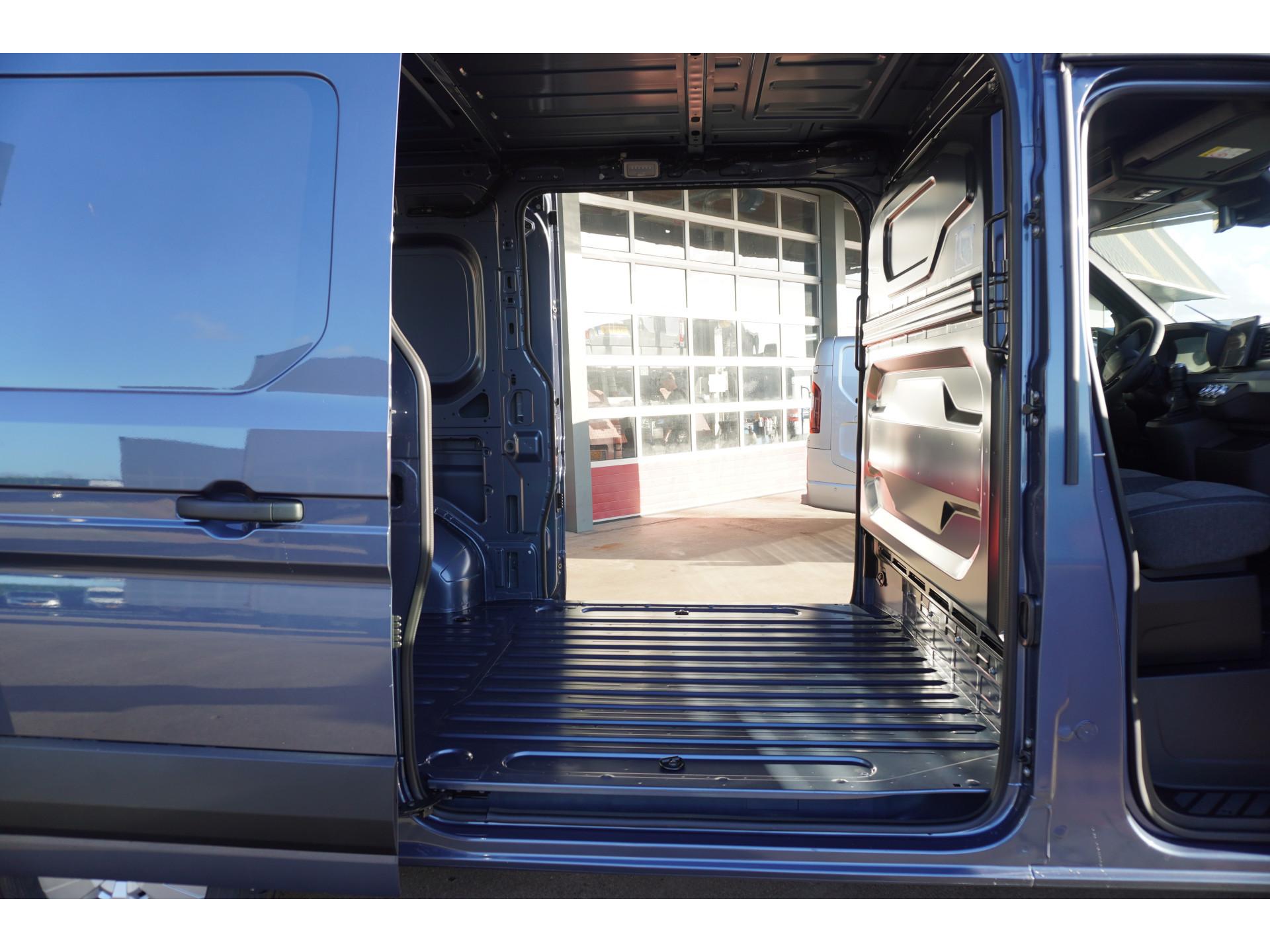 Foto 13 van Renault T35 2.0 dCi 170PK L2H2 Extra Schuifdeur L / R