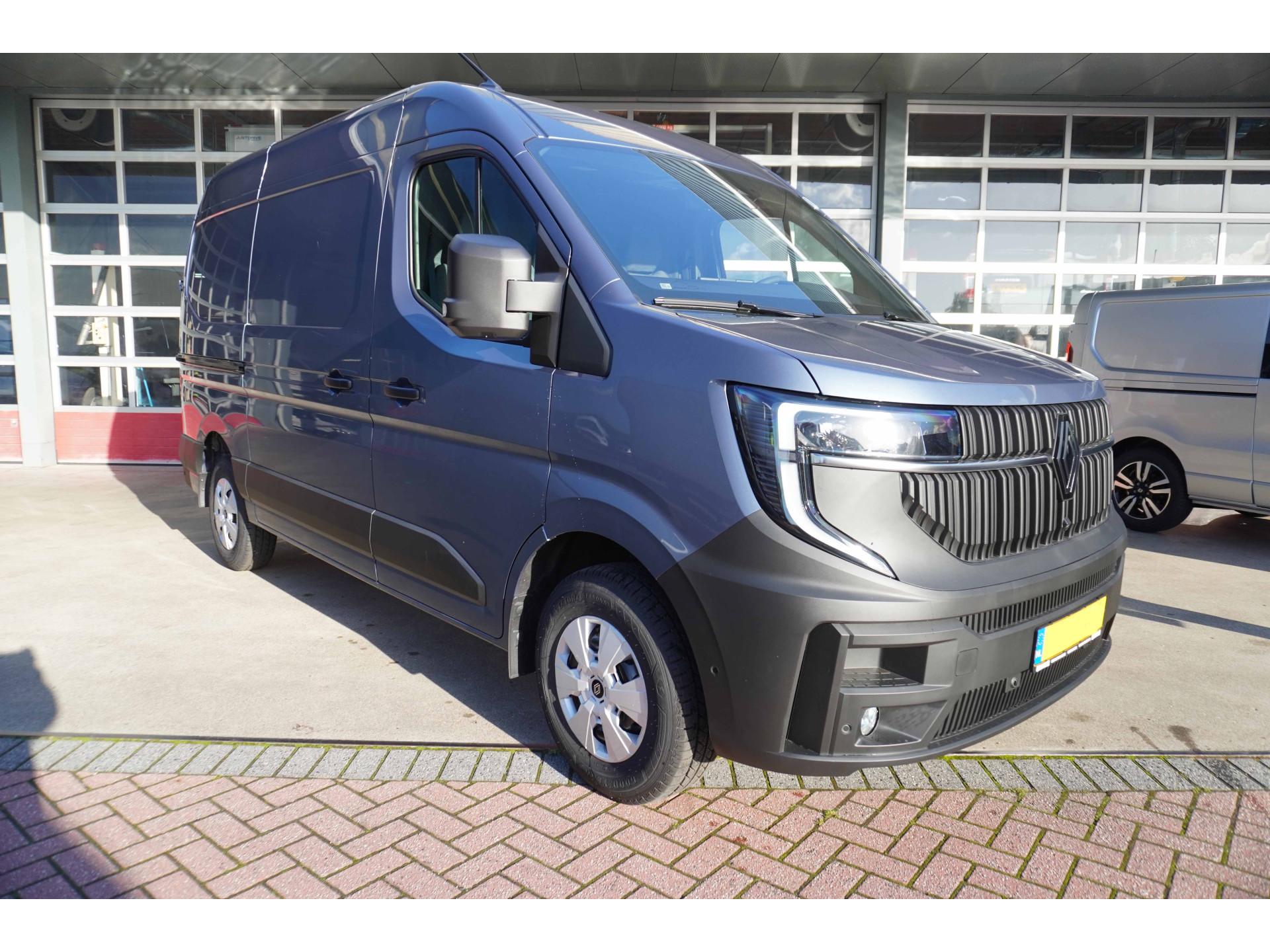 Foto 2 van Renault T35 2.0 dCi 170PK L2H2 Extra Schuifdeur L / R