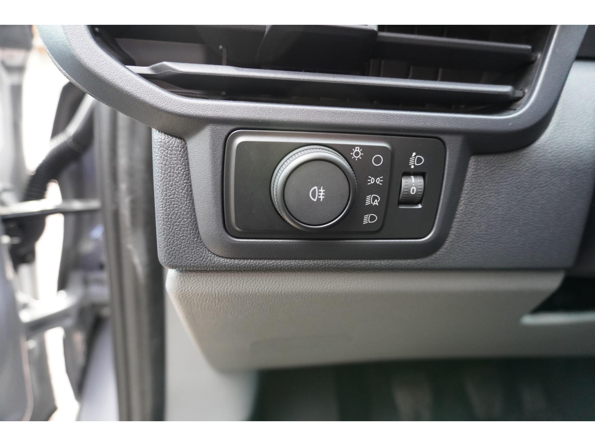 Foto 24 van Ford 320L 2.0 TDCI 136PK L2H1 Trail DubbelCabine Schuifdeur L/R