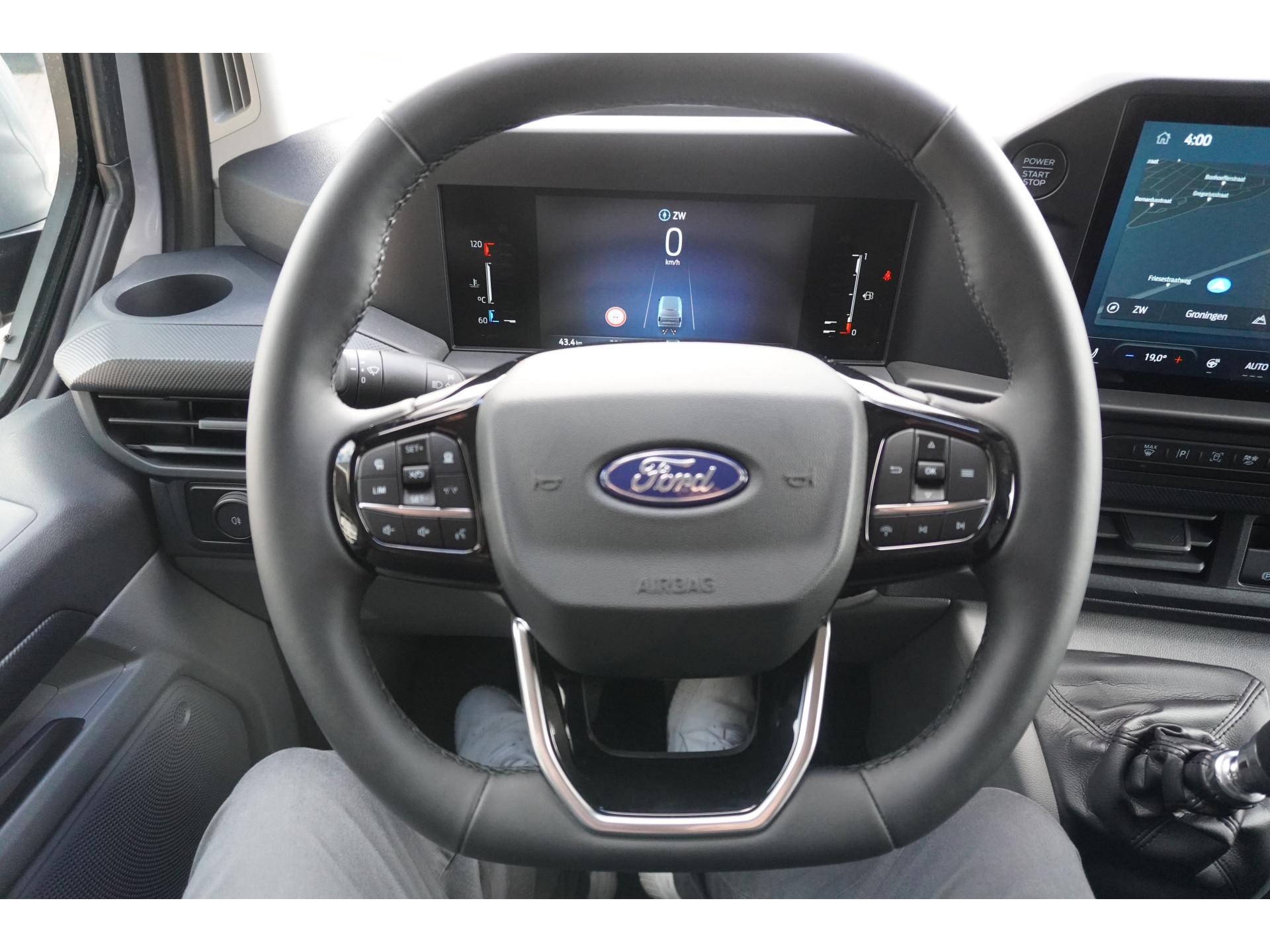 Foto 27 van Ford 320L 2.0 TDCI 136PK L2H1 Trail DubbelCabine Schuifdeur L/R