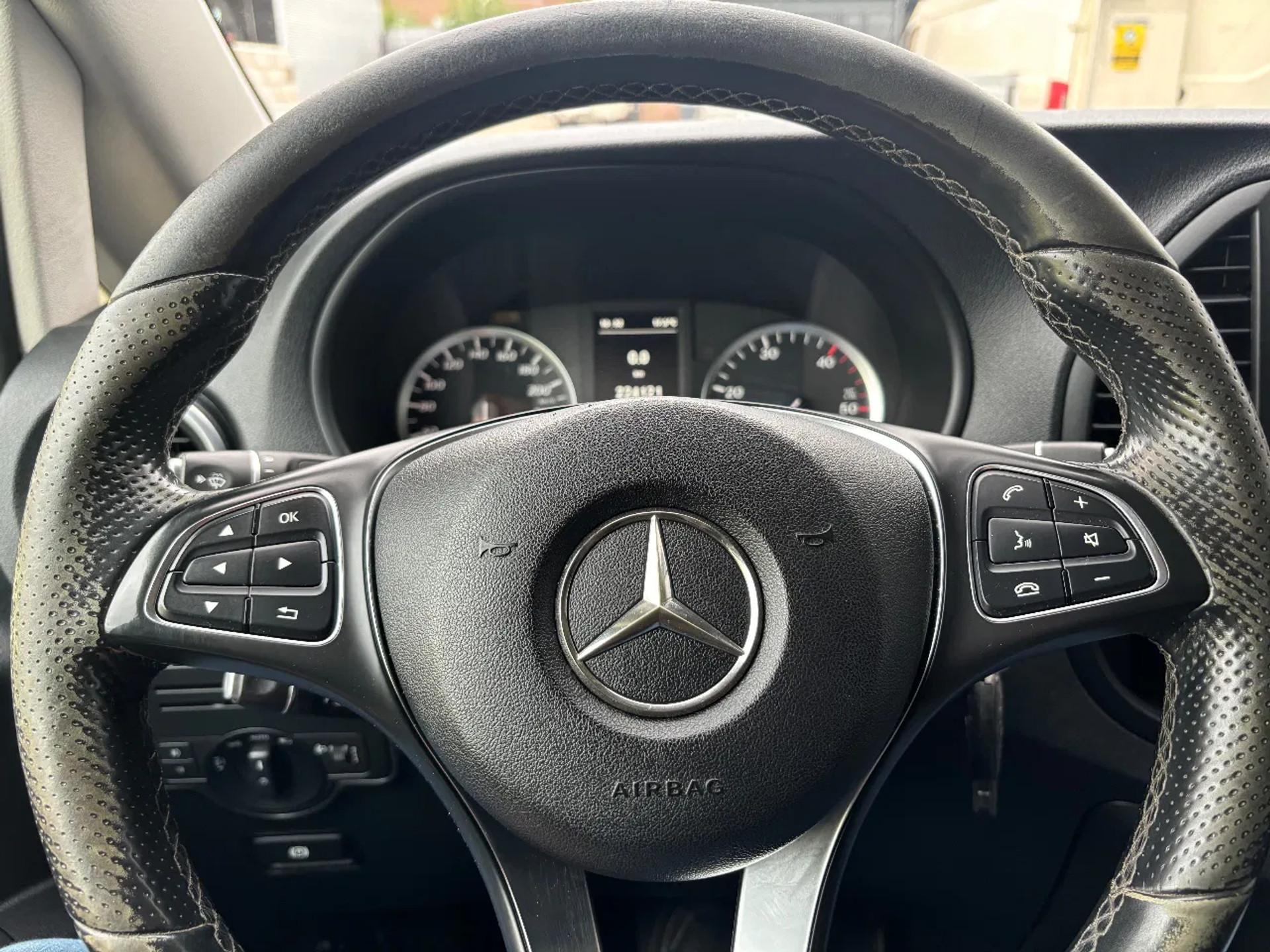 Foto 18 van Mercedes-Benz 119CDI L2H1 Automaat Airco Navi Cruisecontrol Trekhaak