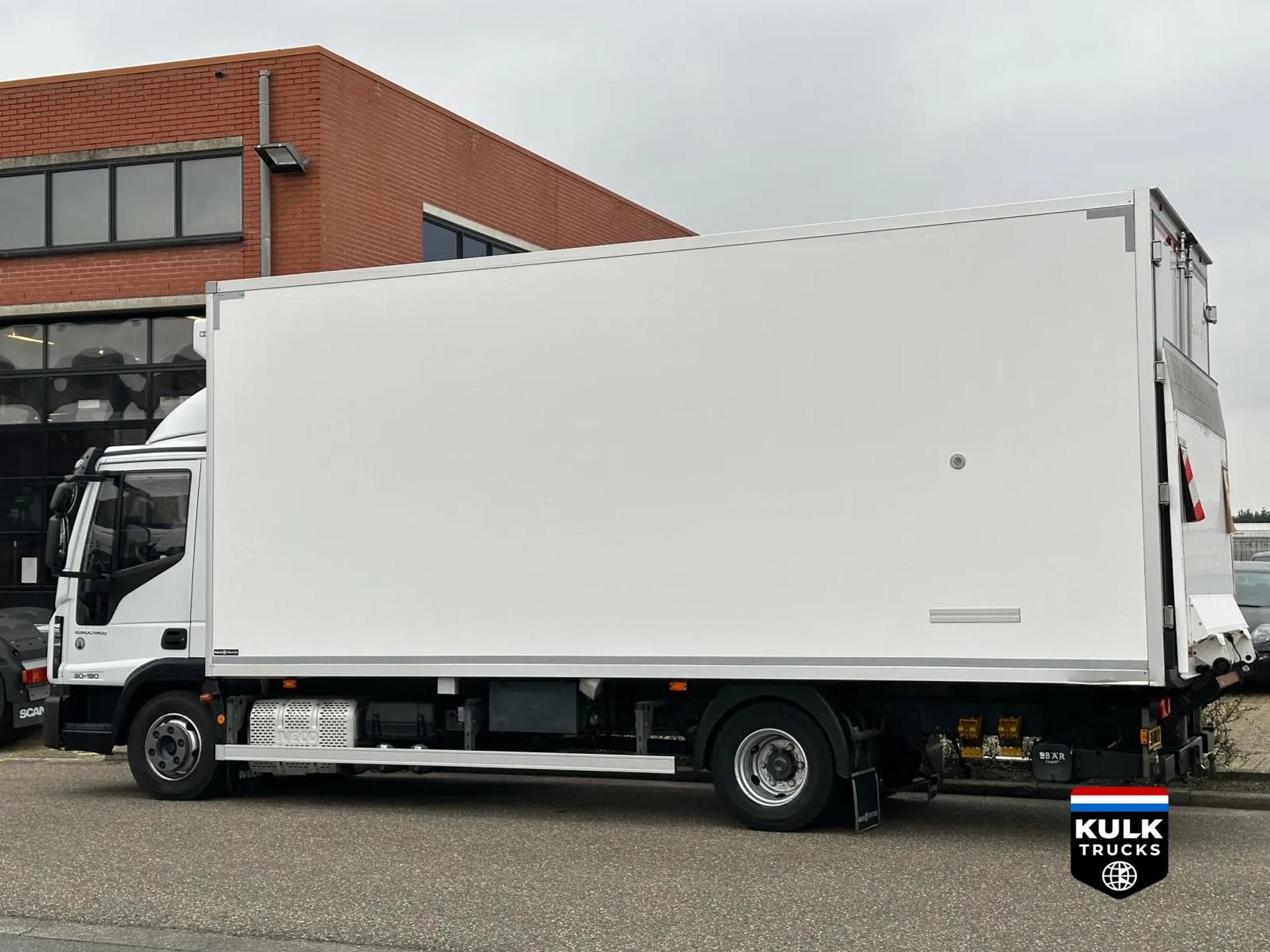 Foto 4 van Iveco EUROCARGO 80 190 DAY NIGHT REFRIG. / TAIL LIFT