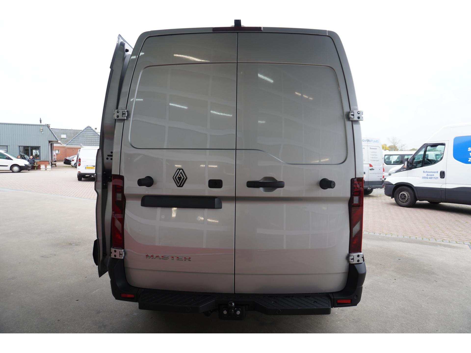 Foto 6 van Renault T35 2.0 dCi 170PK L2H2 Extra Schuifdeur L / R