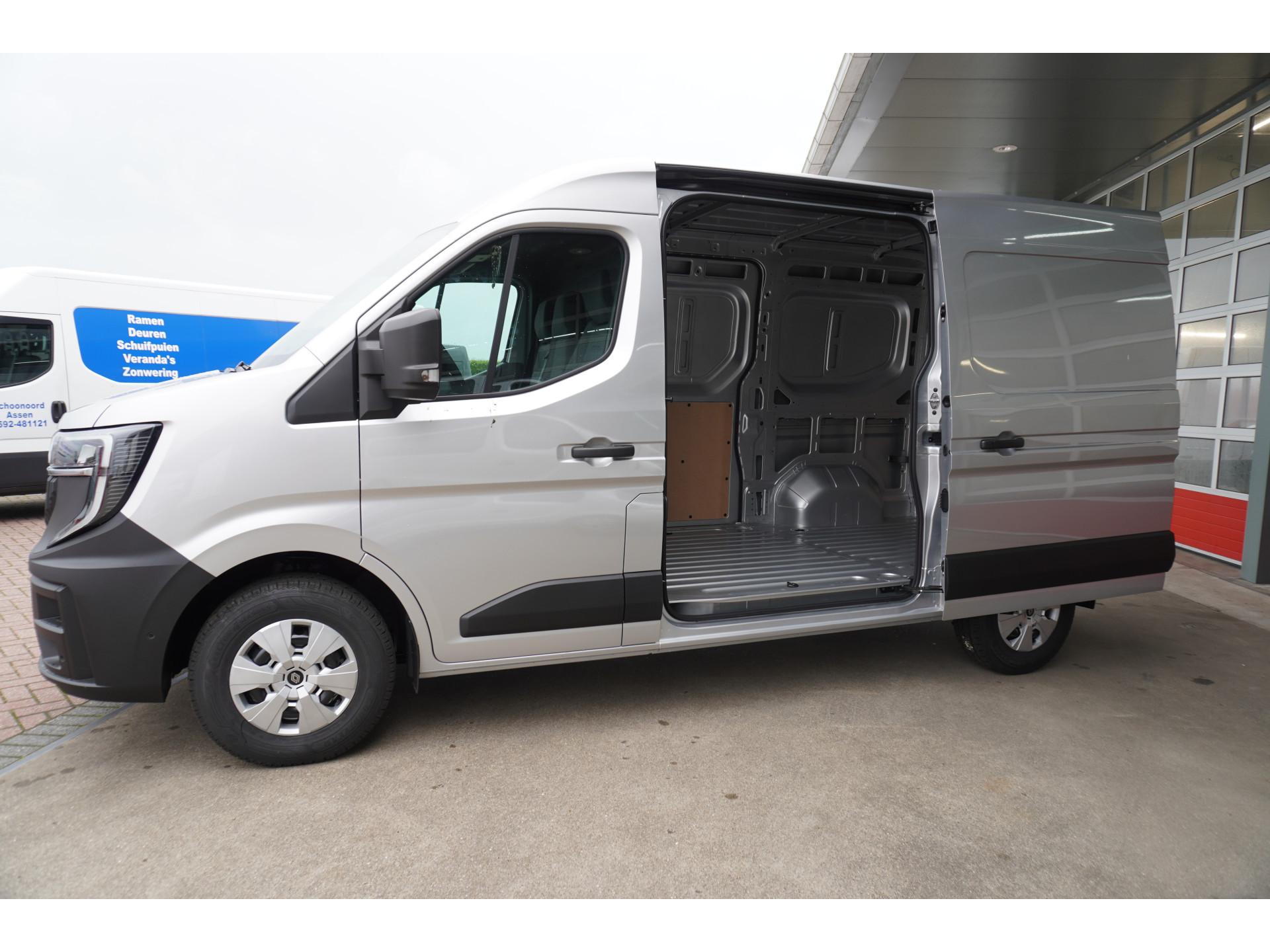 Foto 9 van Renault T35 2.0 dCi 170PK L2H2 Extra Schuifdeur L / R