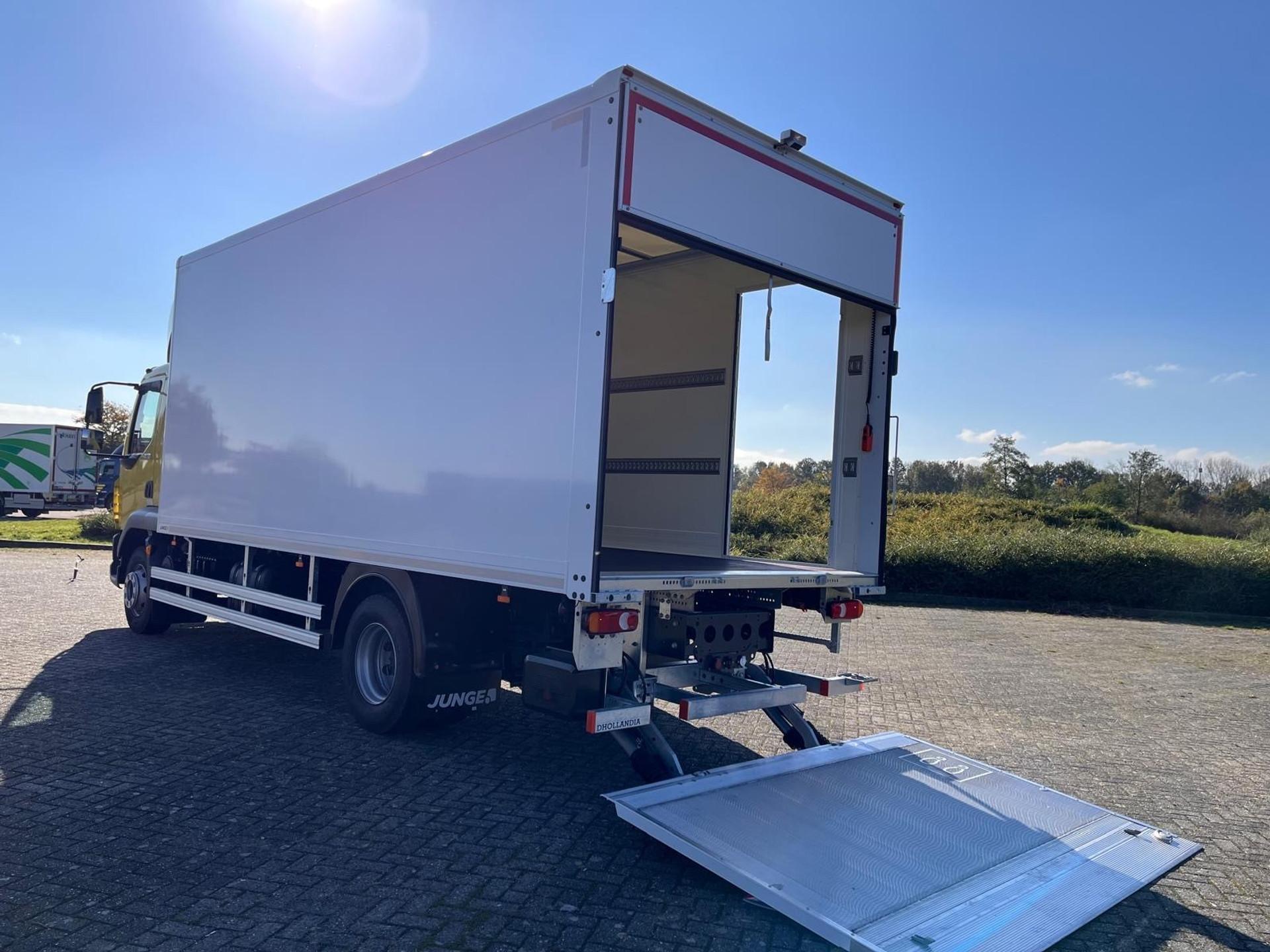 Foto 3 van DAF XB 260 FA ACC Bakwagen