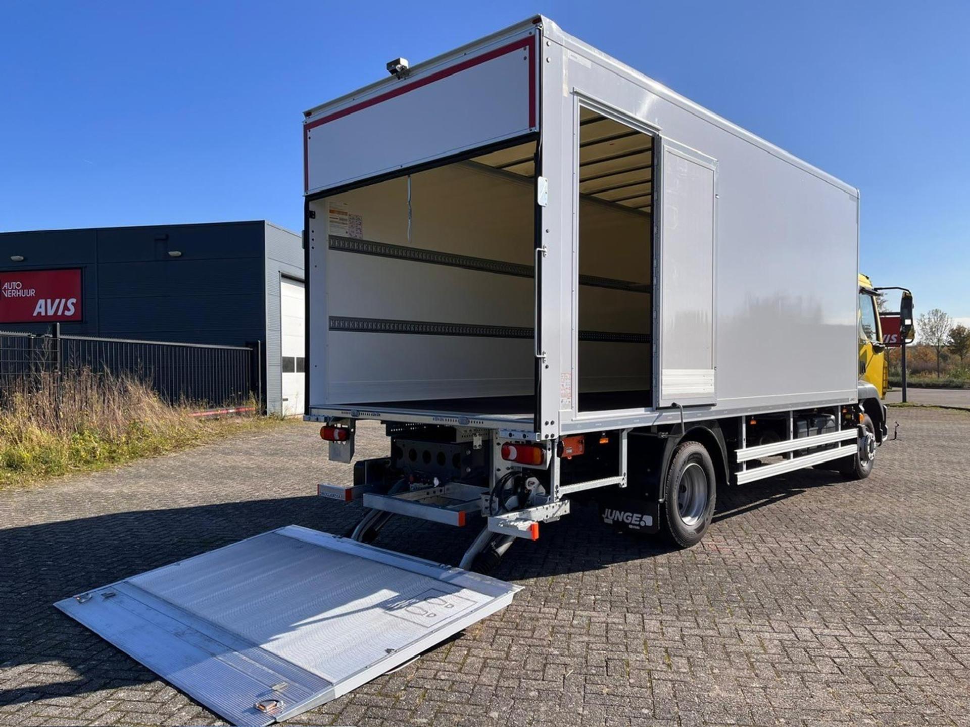Foto 4 van DAF XB 260 FA ACC Bakwagen