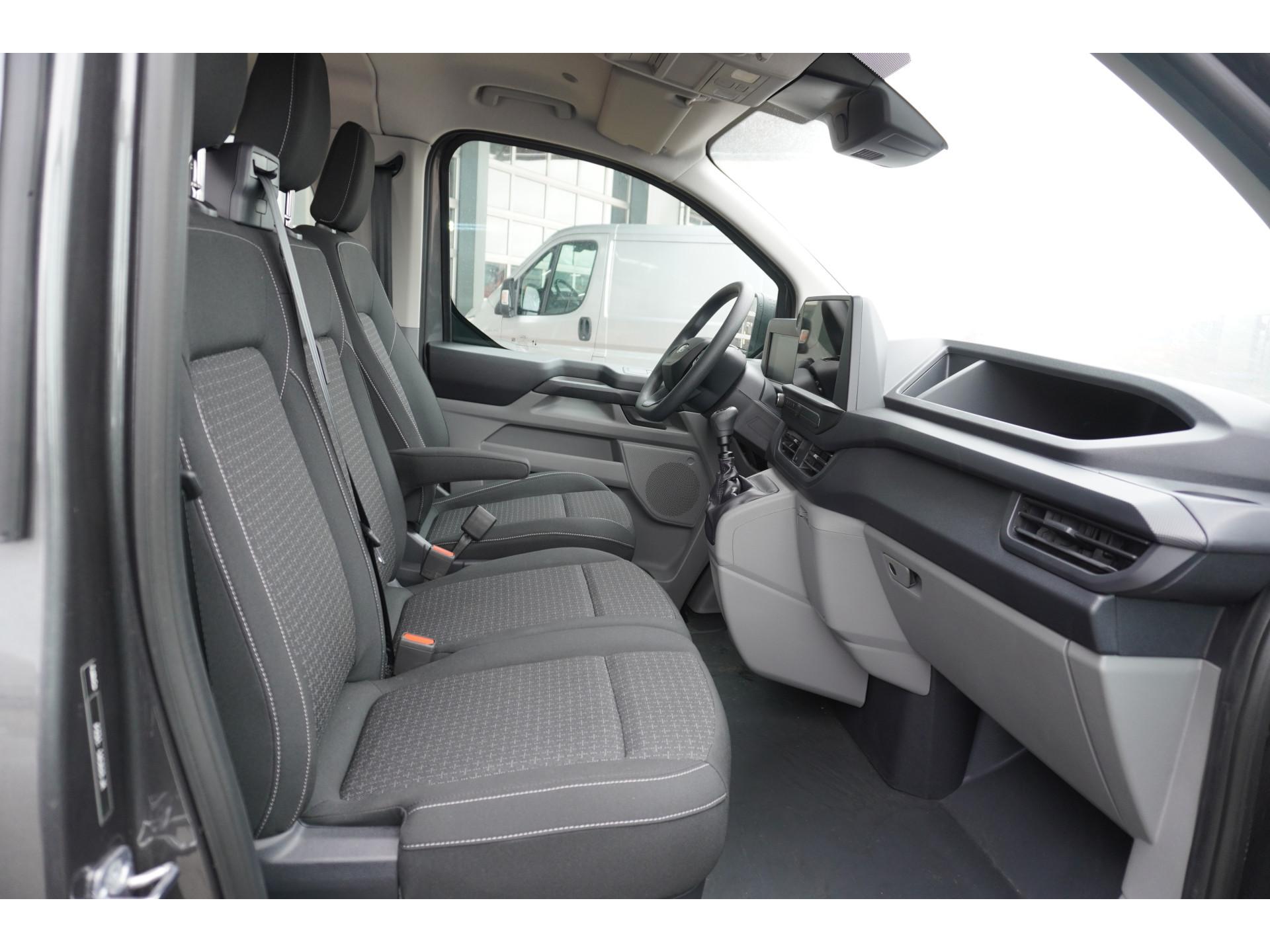 Foto 20 van Ford 320L 2.0 TDCI 150PK L2H1 Trend Dubbelcabine