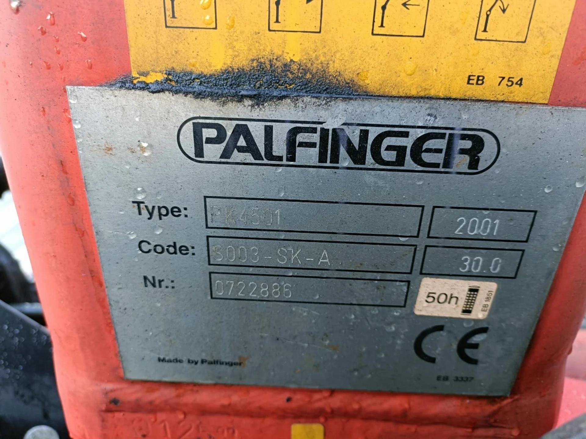 Foto 12 van Iveco Daily 35C18 BE COMBI - GESTUURDE OPLEGGER - PALFINGER KRAAN 4.5T RADIOGRAFISCH